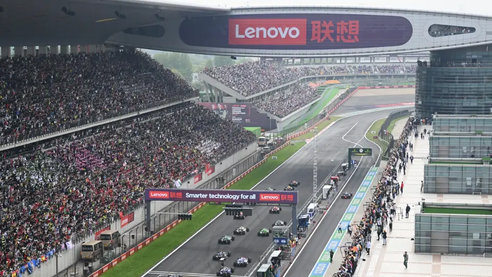 FIA forced to issue urgent rule change as four teams suffer 'technical issues' before Chinese GP