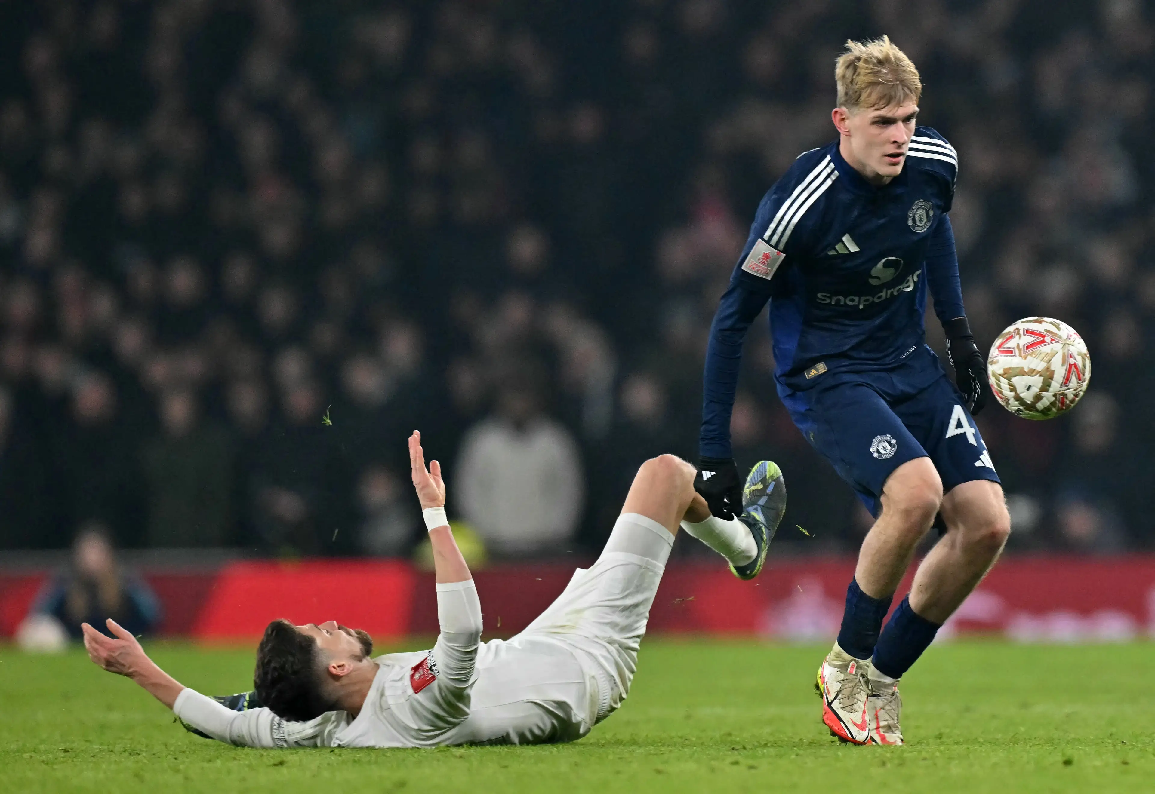 Toby Collyer is set to stay at Manchester United. Image: Getty
