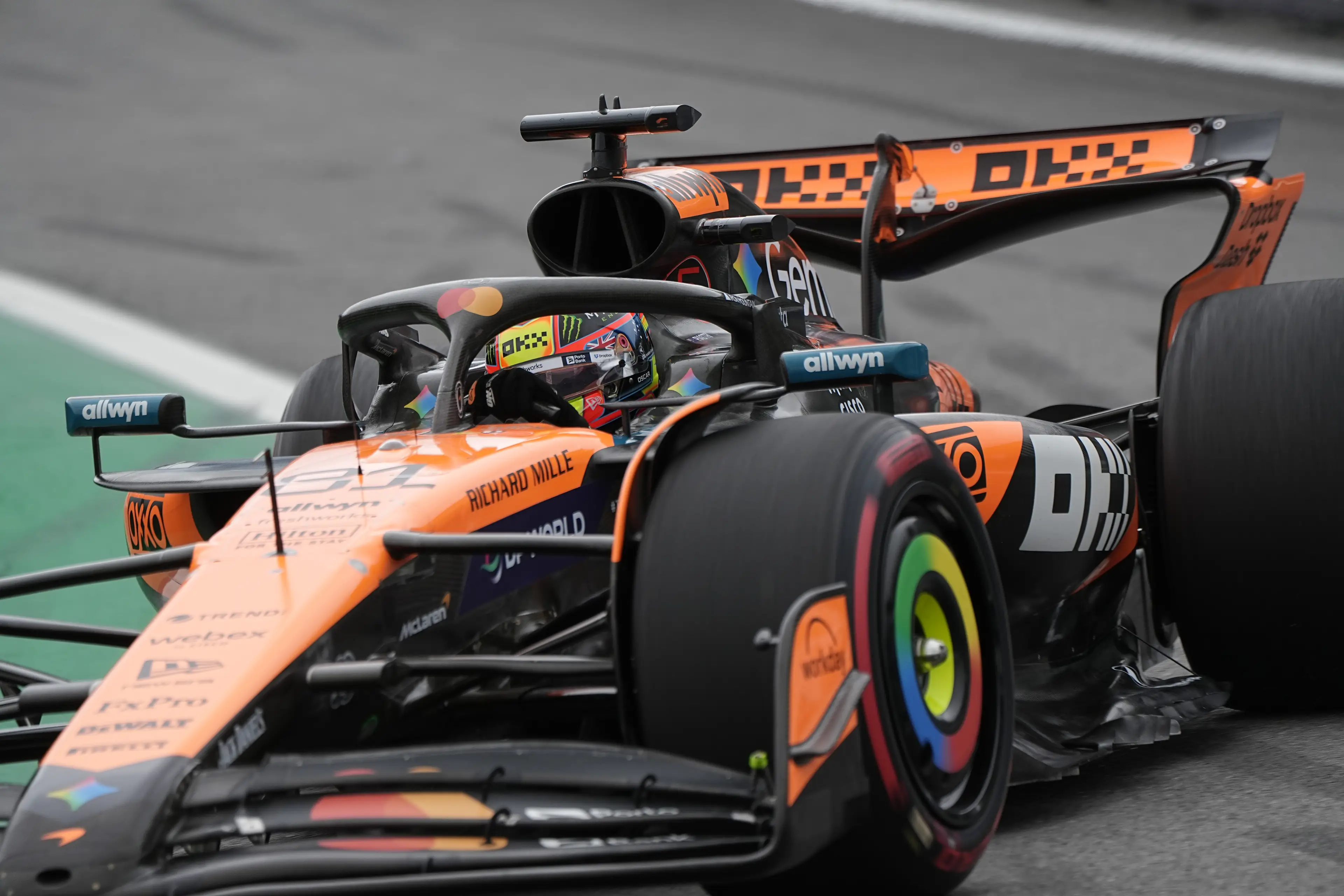 Oscar Piastri endured a tough afternoon at Interlagos. Image: Getty