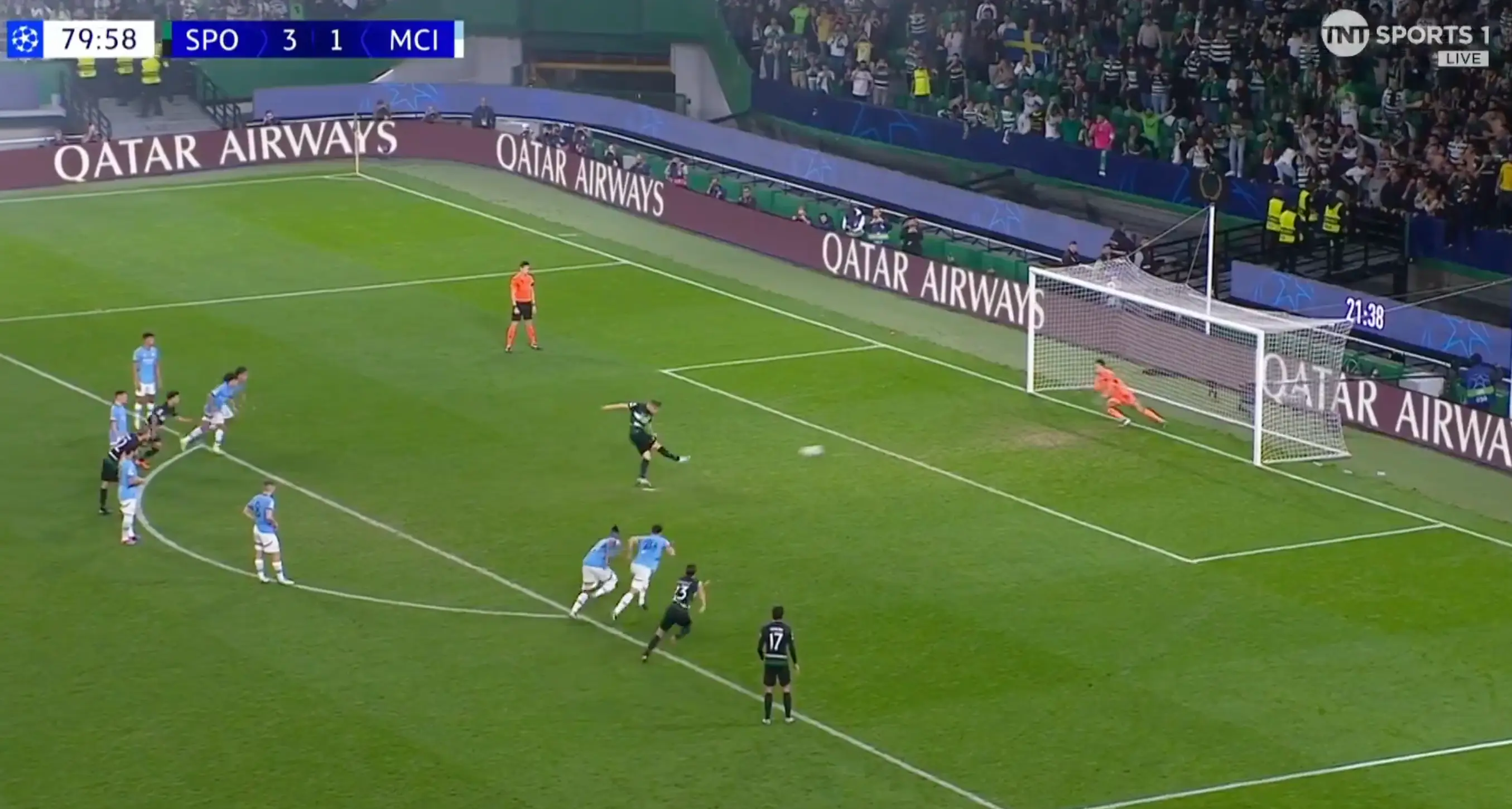 Live TNT Sports footage showed the Qatar Airways logo on the LED board