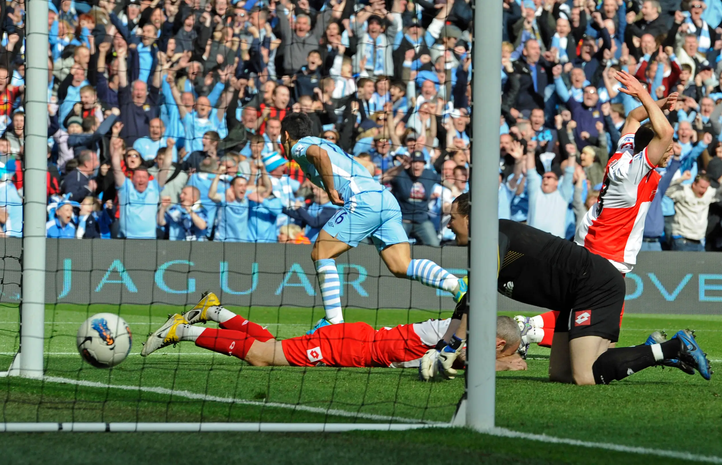 Sergio Aguero secures the title for City. Image credit: Getty