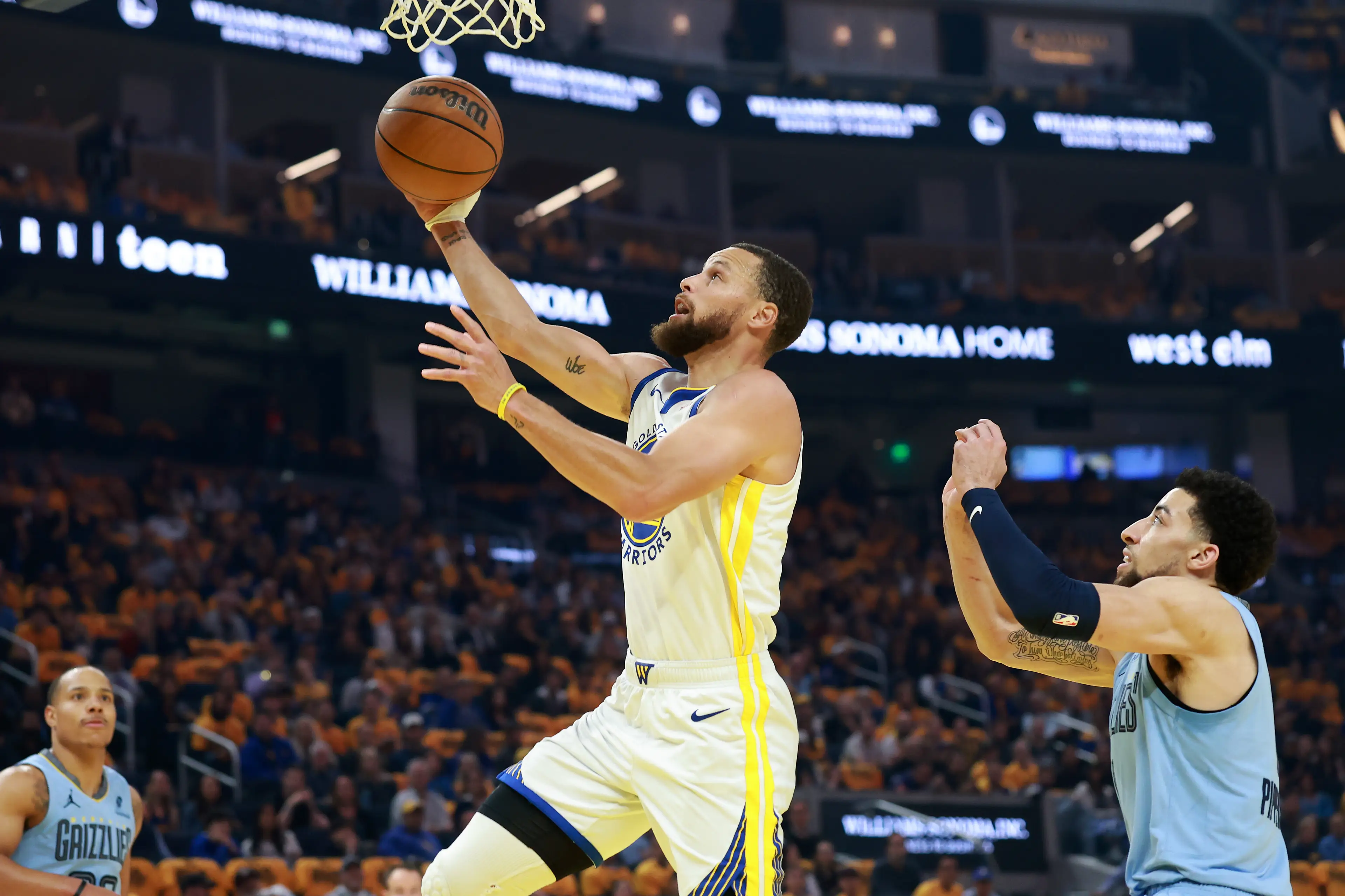 Curry was asked if he felt NBA players were underpaid. (Image: Getty)