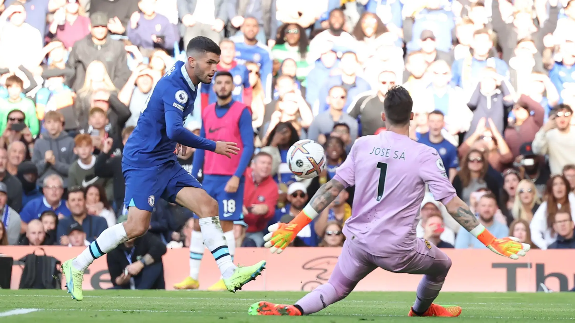 Christian Pulisic scoring past Jose Sa. (Alamy)