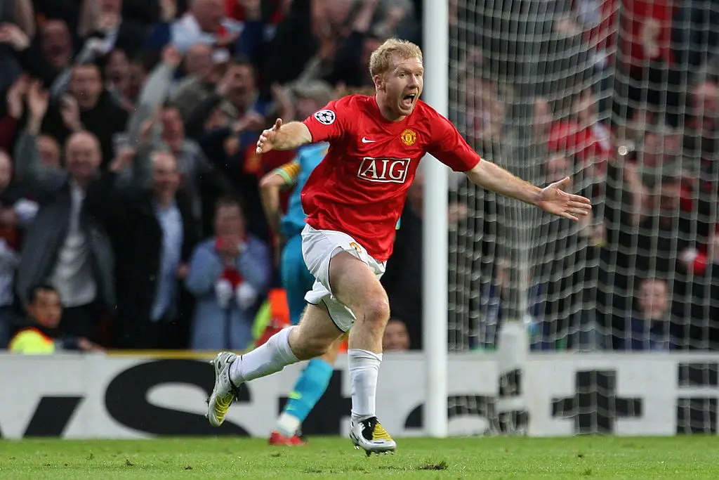 Paul Scholes in action for Manchester United (Credit:Getty)