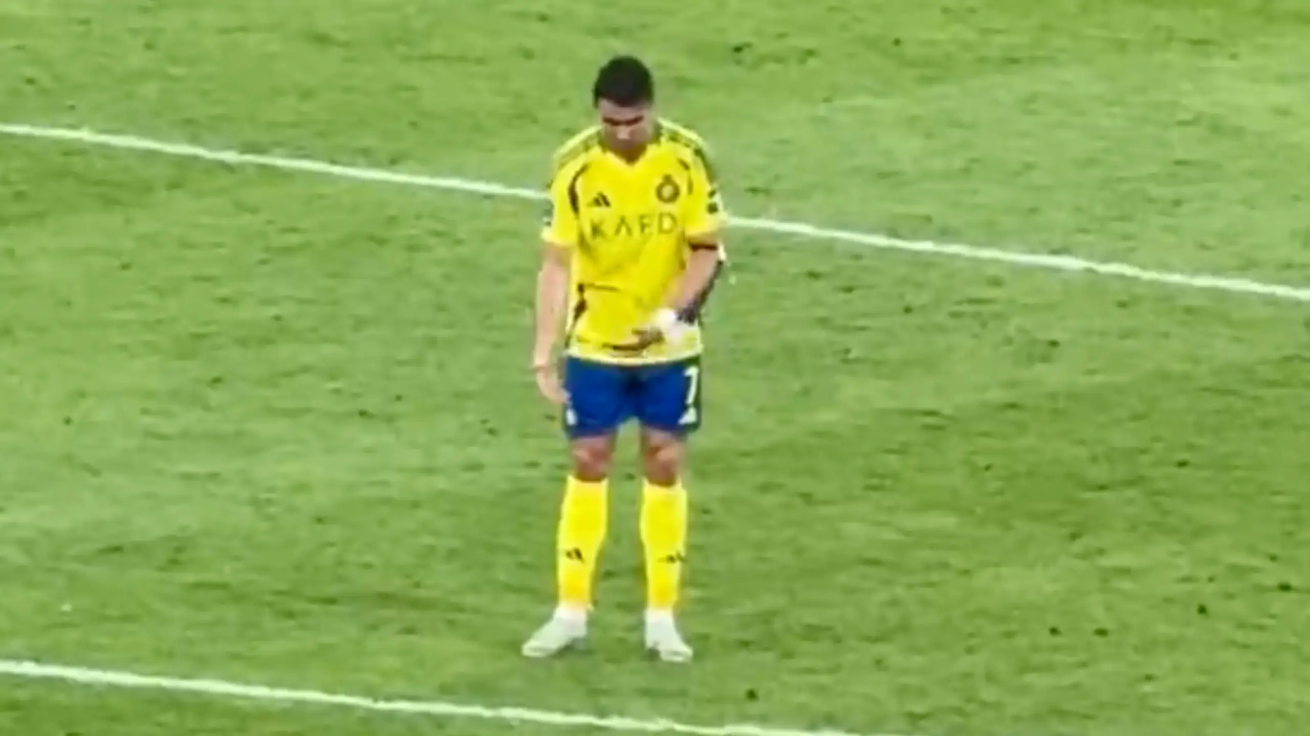 Cristiano Ronaldo spotted 'talking to himself' as bizarre clip emerges after crushing Al Nassr defeat