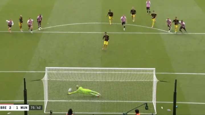 Keith Andrews Hailed for ‘Dark Arts’ in Bruno Fernandes Penalty Miss