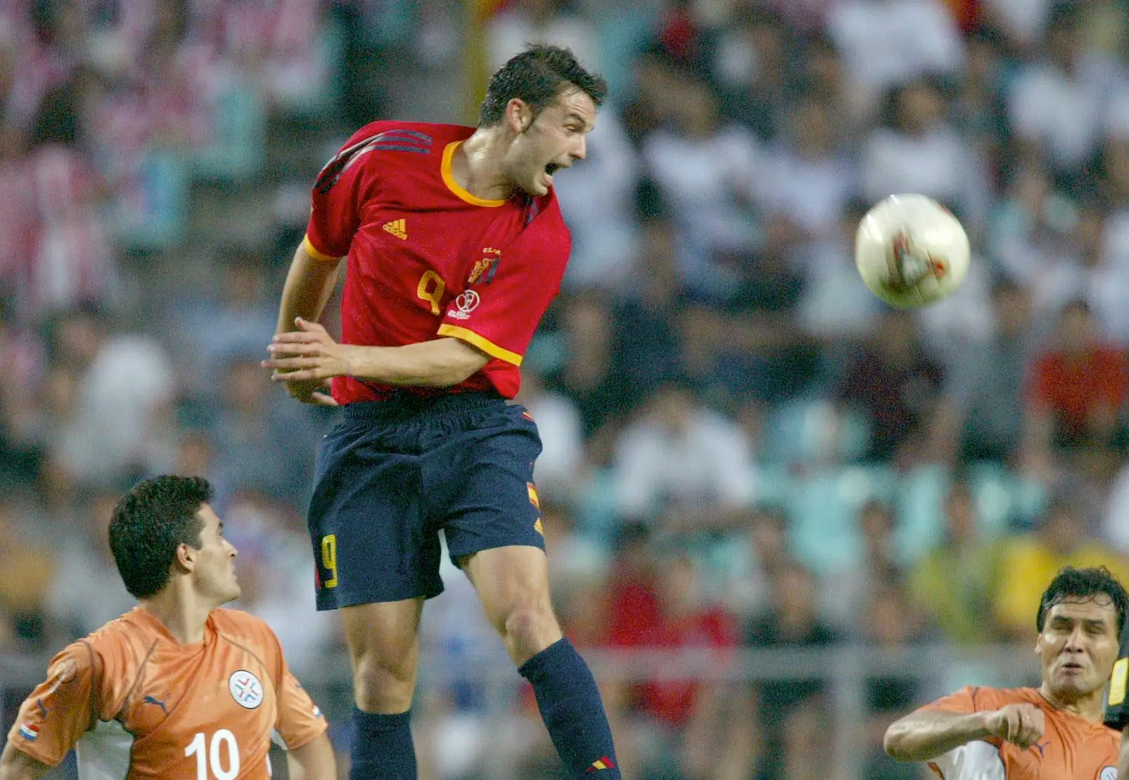 JEONJU, SOUTH KOREA - JUNE 07 FUSSBALL WM 2002 in JAPAN und KOREA, Jeonju, 07.06.02Match 22, GRUPPE BSPANIEN (Getty Images)