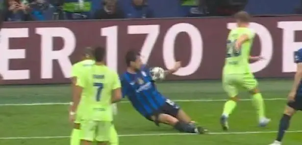 Barcelona were not awarded a penalty despite a handball from Francesco Acerbi. Image: Getty