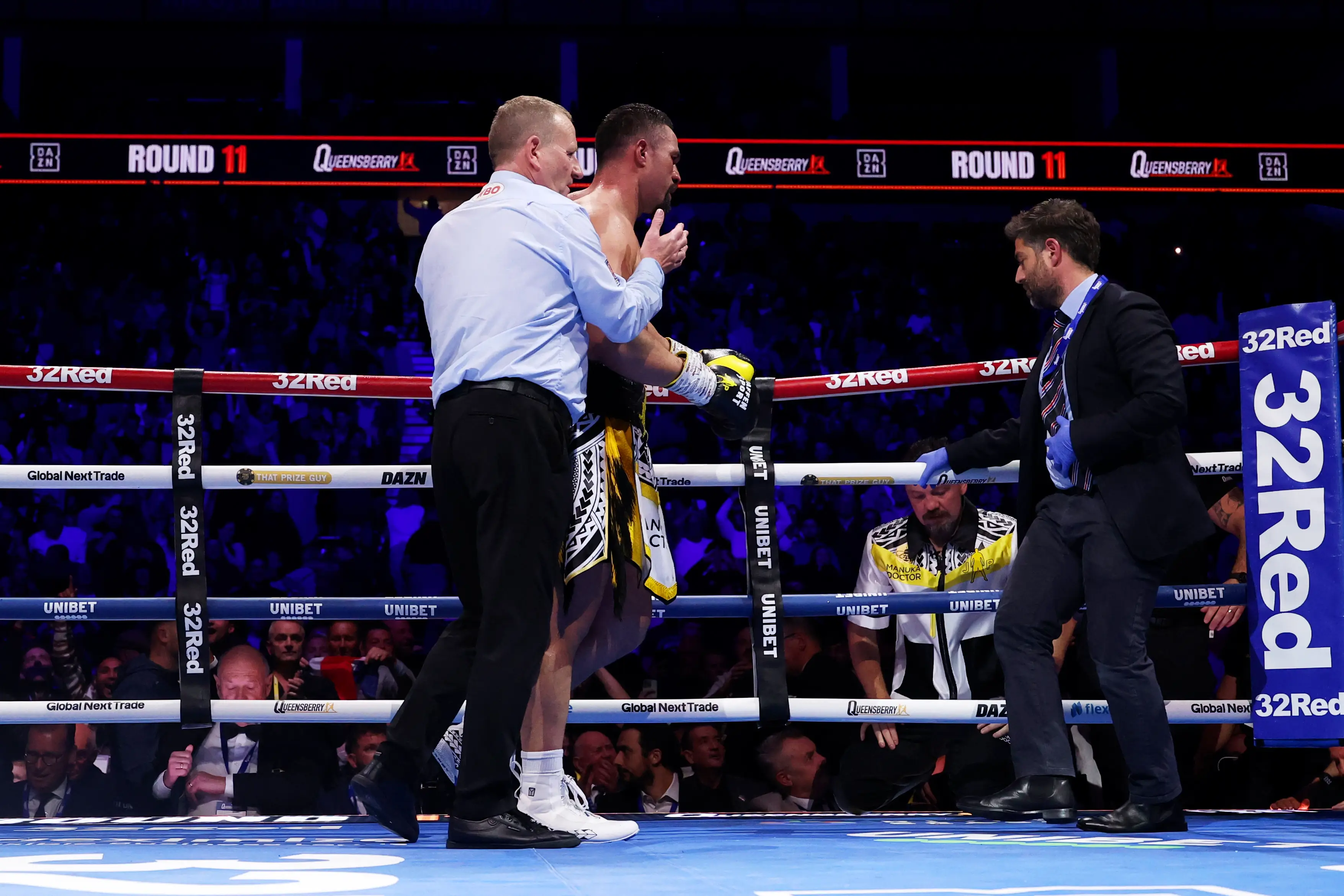 Howard Foster was accused of stopping Joseph Parker vs. Fabio Wardley prematurely. Image: Getty