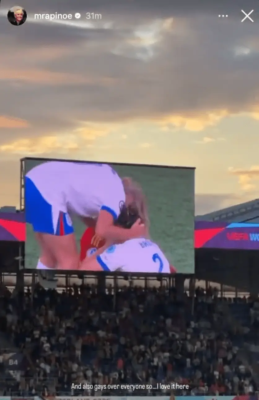 Image: Instagram/@mpinoe