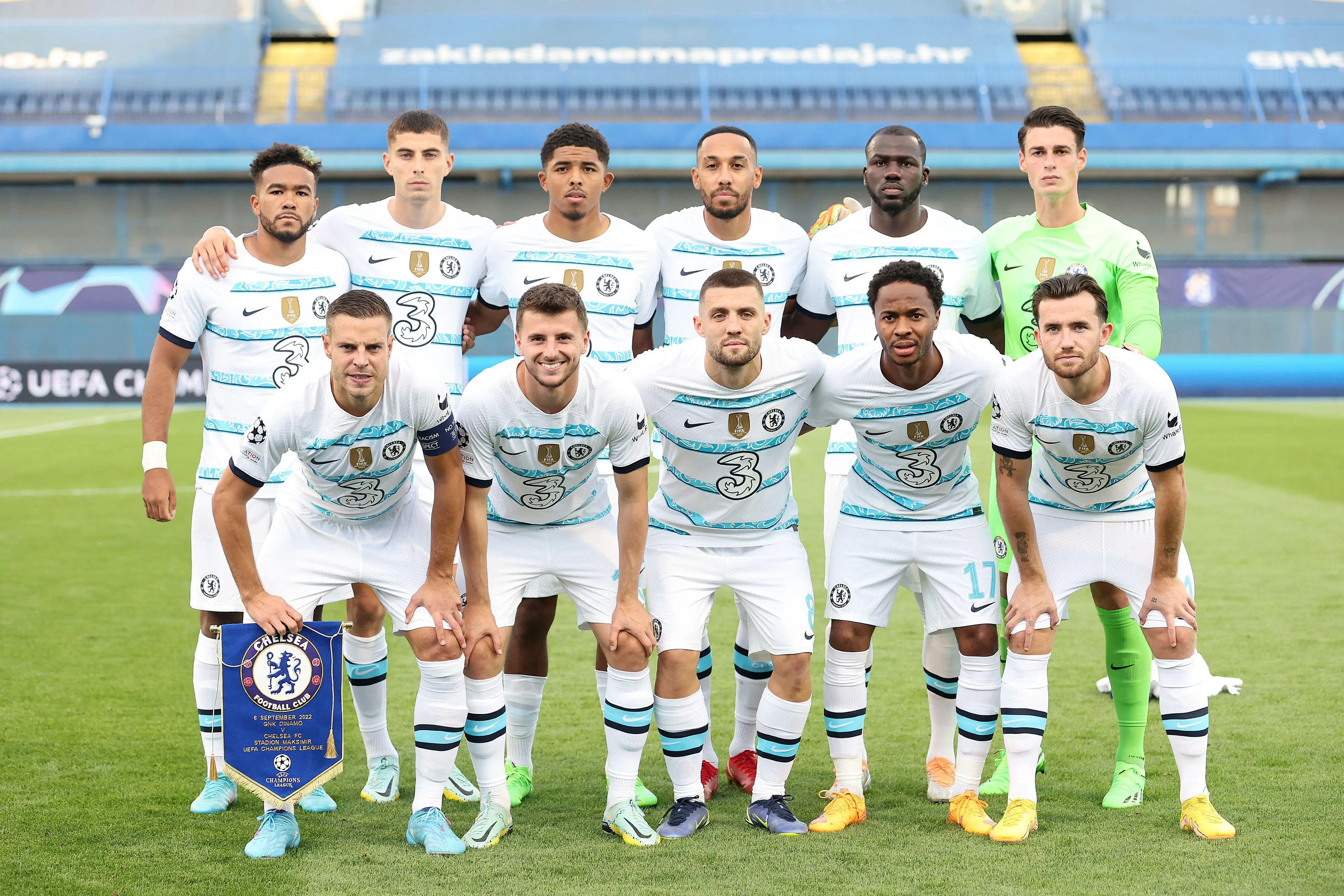 Chelsea lining up ahead of the match against Dinamo Zagreb. (Alamy)
