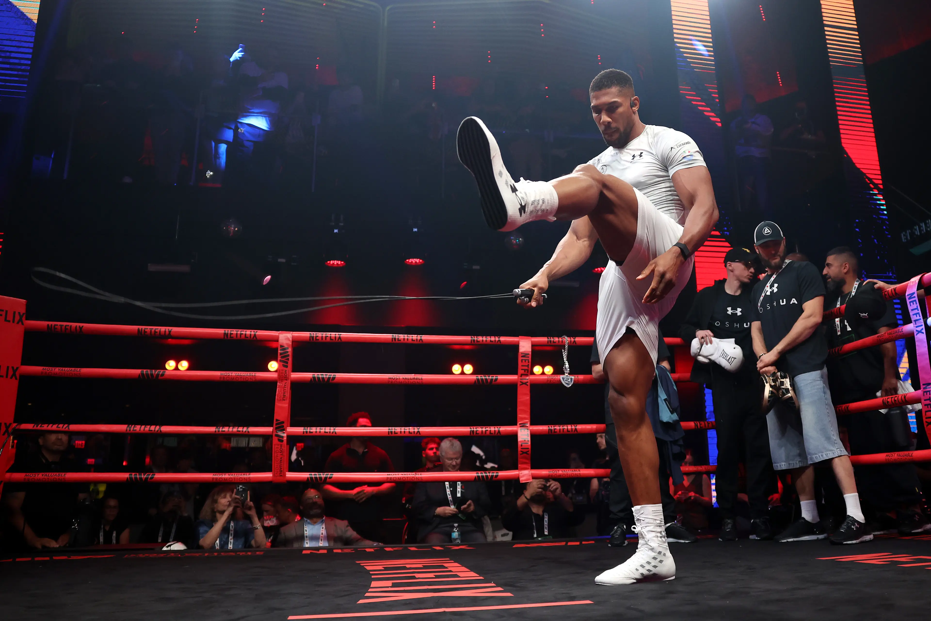 Joshua will considerably outweigh Paul on the night. Image credit: Getty