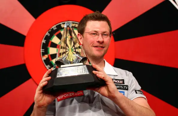James Wade won the Premier League in 2009 (Image: Getty)