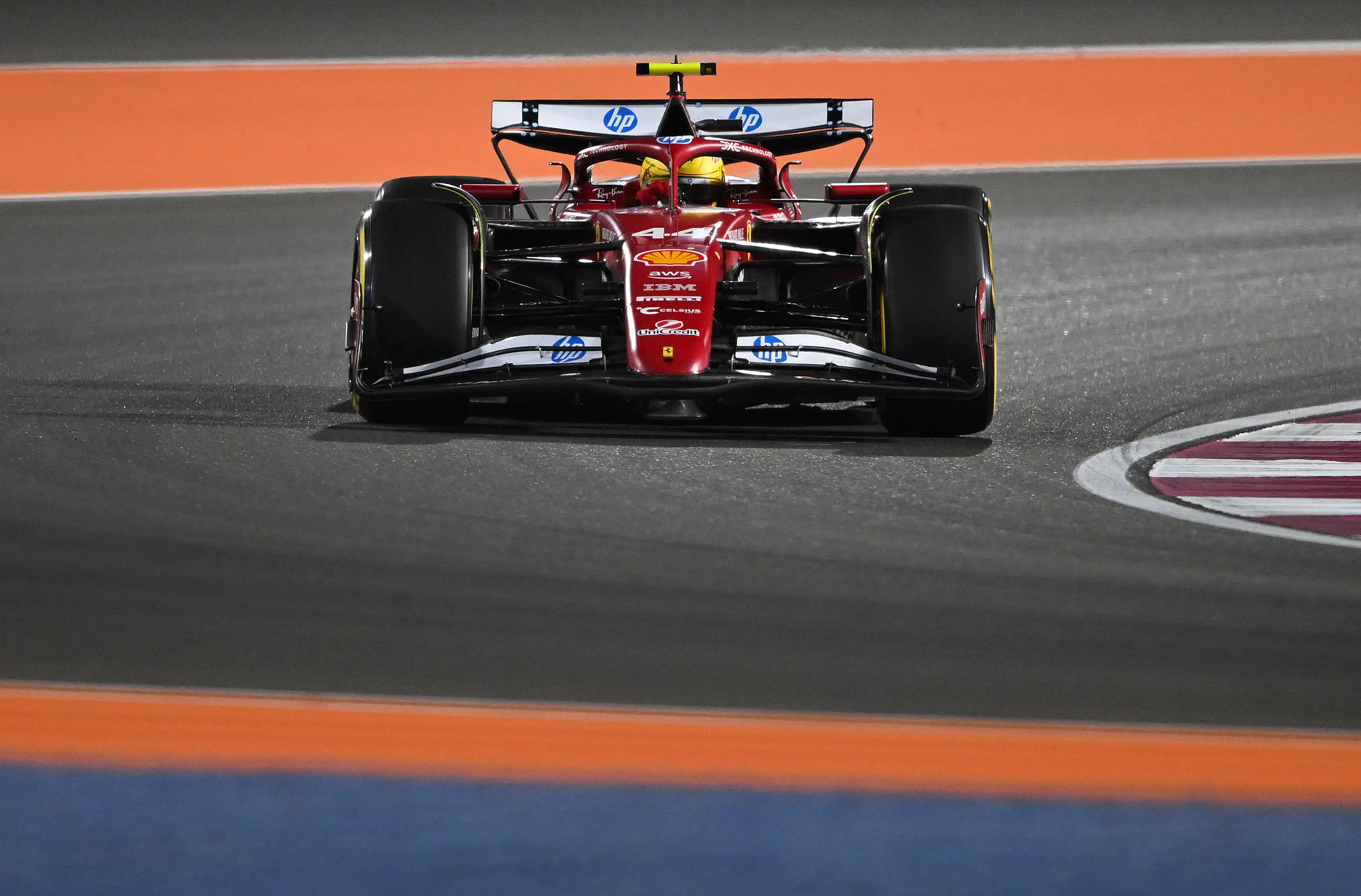 Lewis Hamilton endured a tough Qatar Grand Prix Sprint. Image: Getty