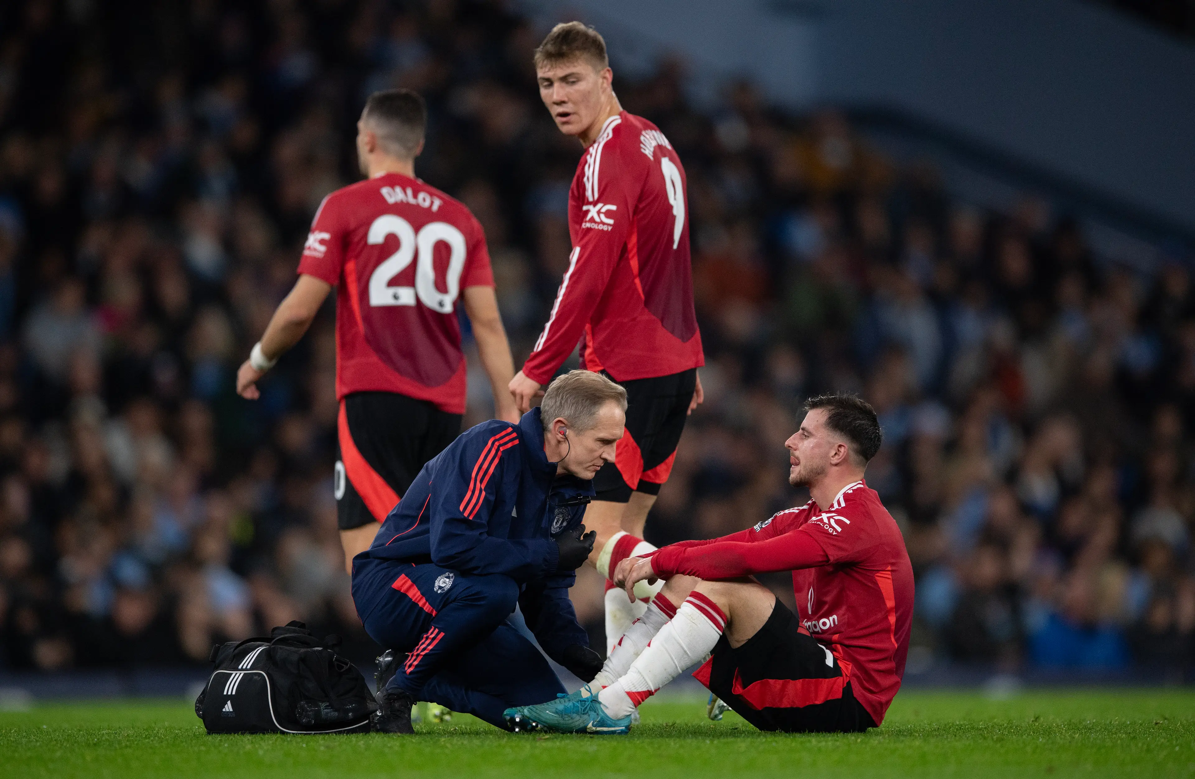 Mason Mount suffered another injury during Manchester United's win over Manchester City. Image: Getty