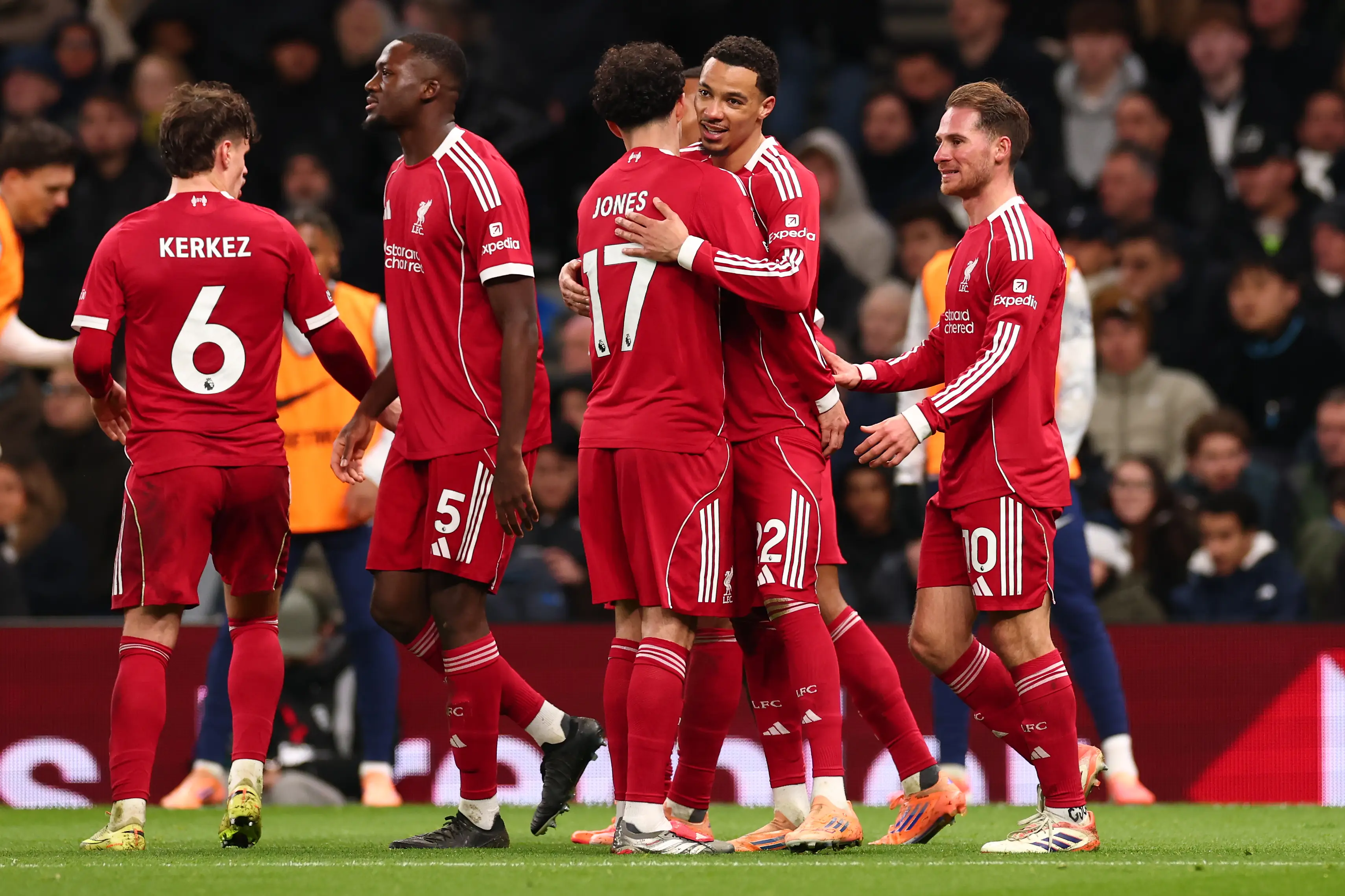 Liverpool defeated nine-man Tottenham away from home (Getty)