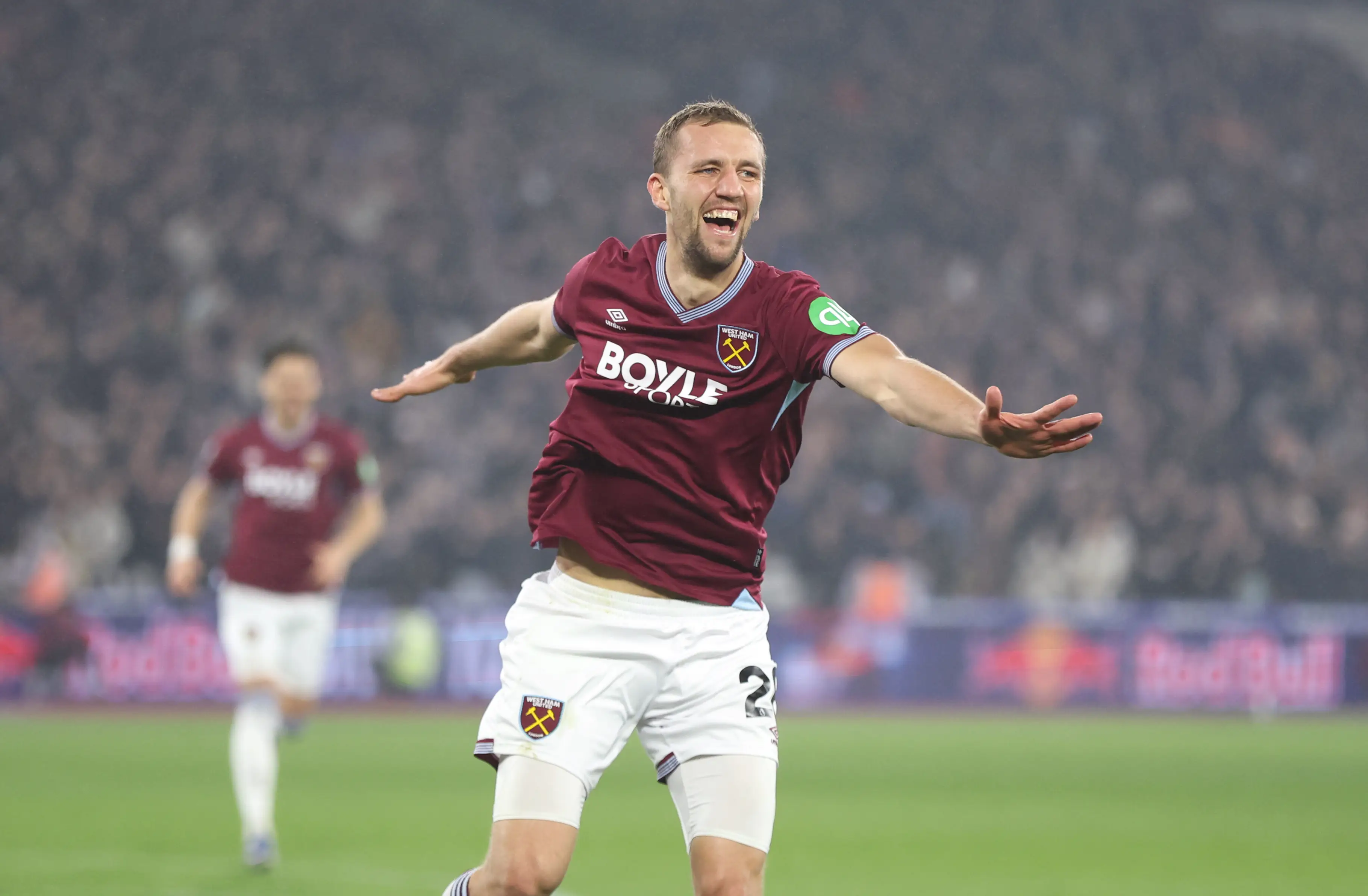 Tomas Soucek opened the scoring vs Manchester United. Image: Getty