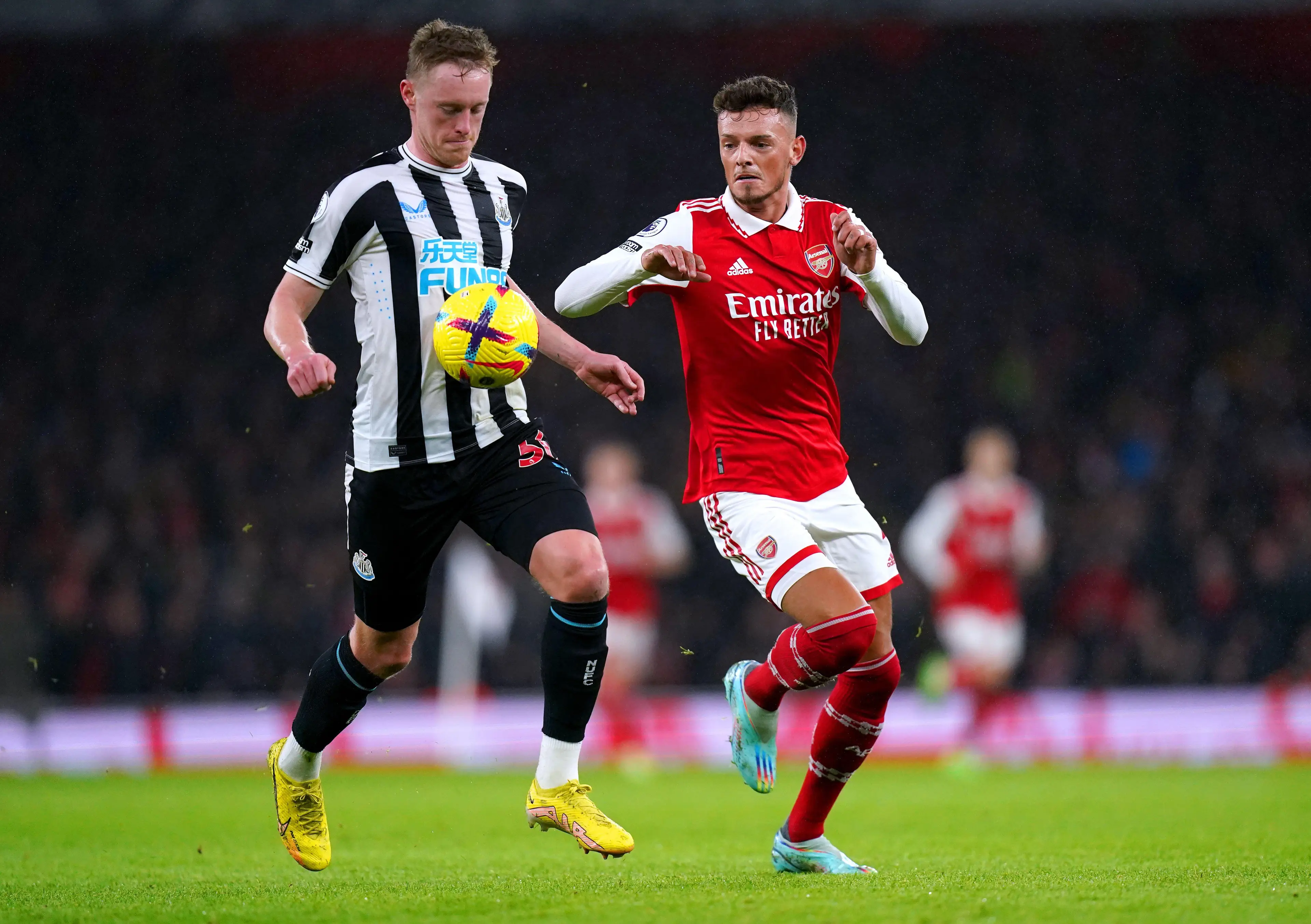 Sean Longstaff and Ben White during Arsenal vs. Newcastle. Image: Alamy