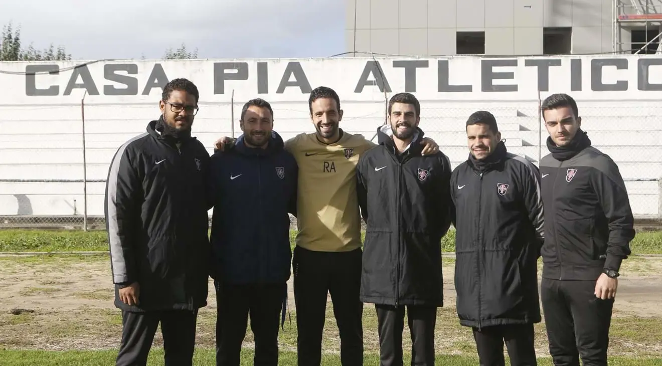 Amorin and his coaching team at Casa Pia. Image credit: Fernando Ferreira