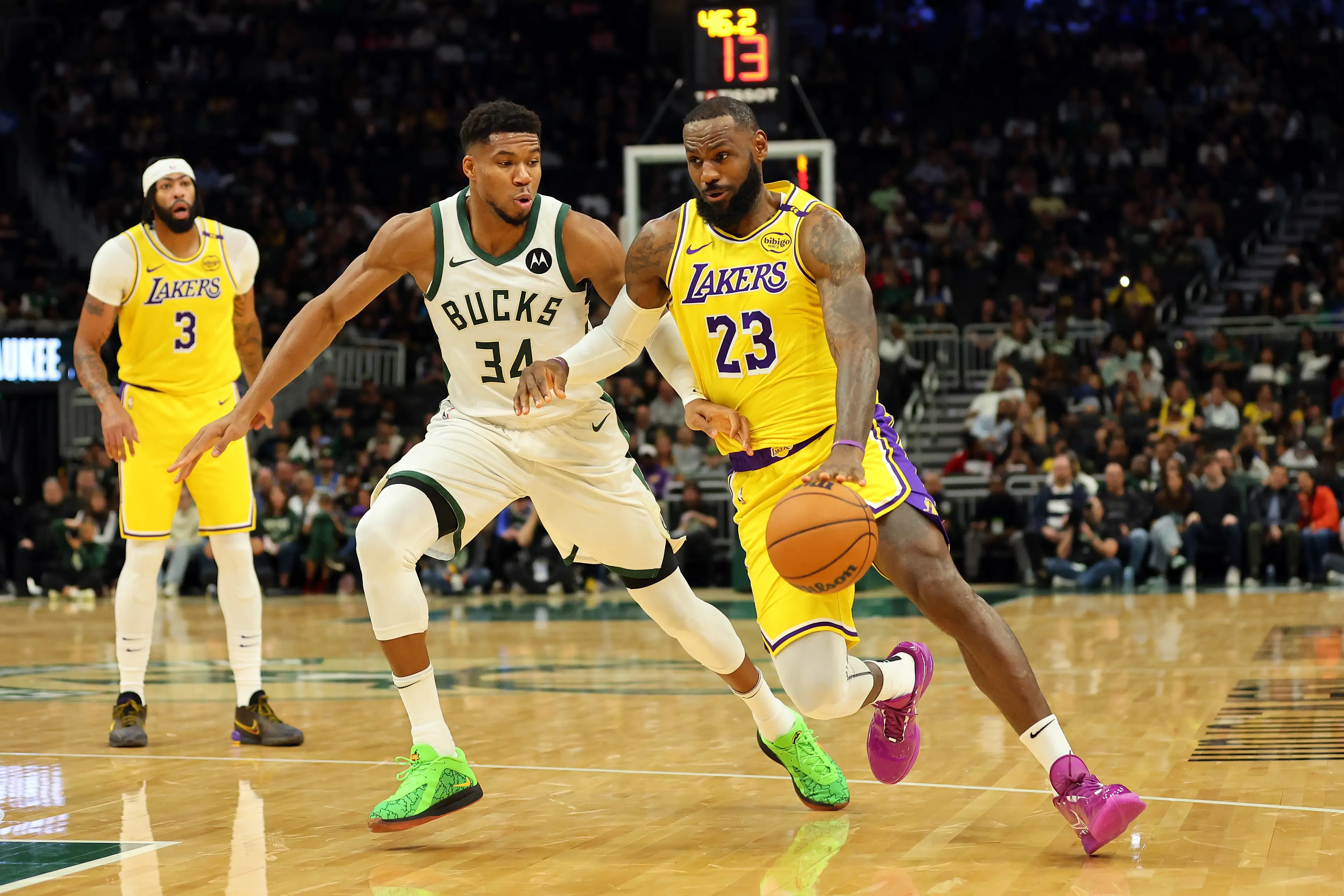 LeBron James and Giannis Antetokounmpo. Image: Stacy Revere / Staff via Getty