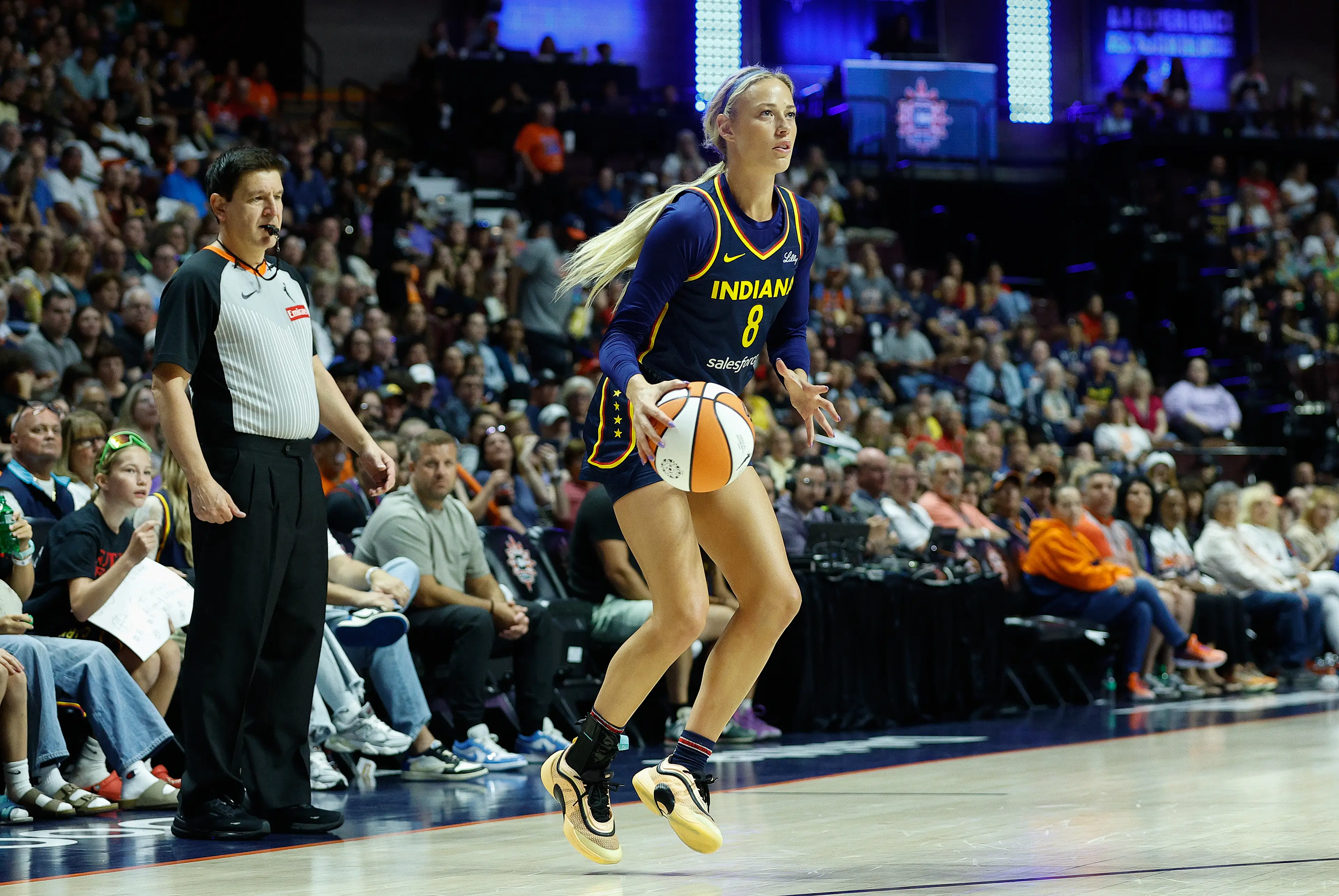 Sophie Cunningham in action for the Indiana Fever. Image: Getty 