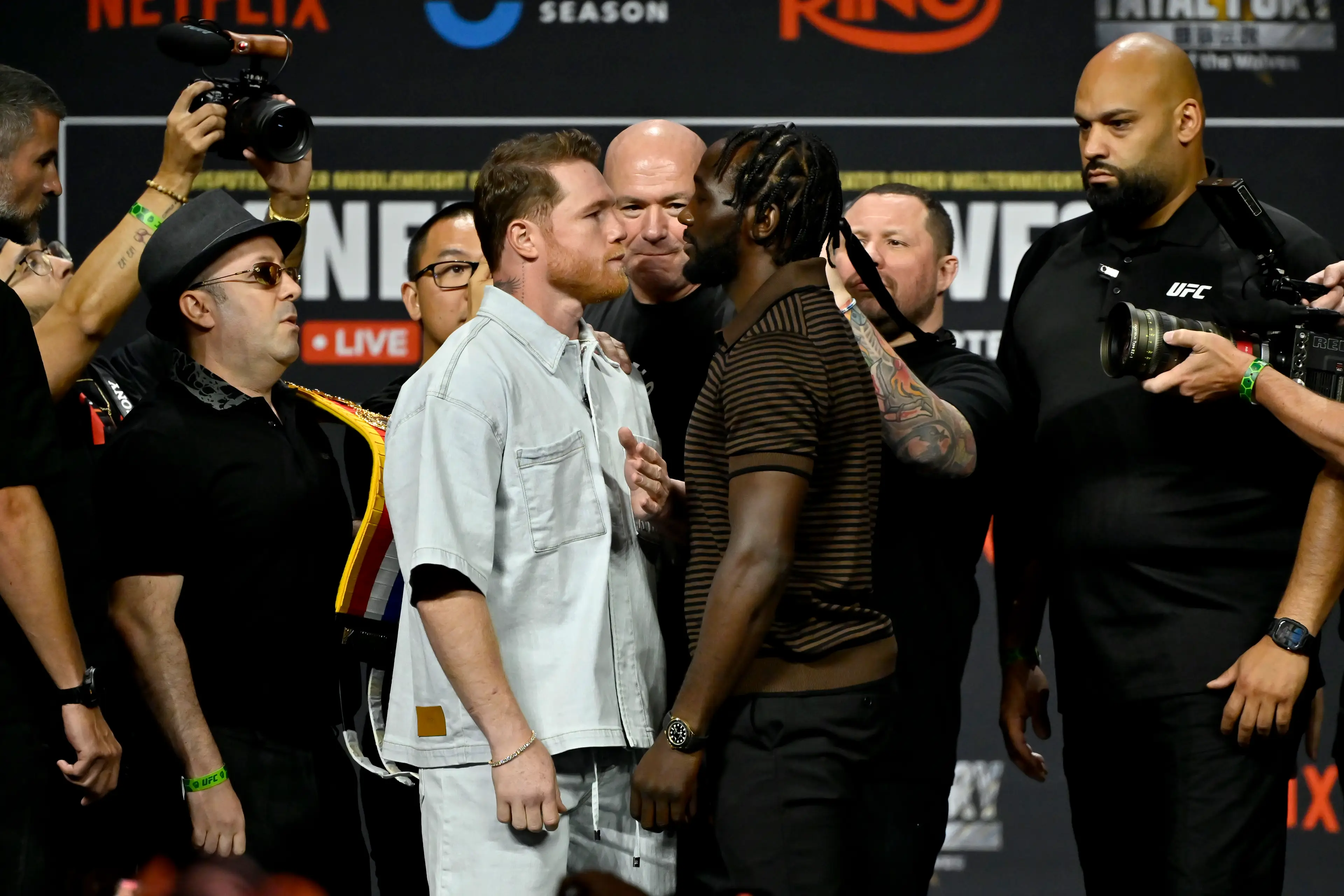 Canelo Alvarez and Terence Crawford face off ahead of their super-middleweight clash. Image: Getty 