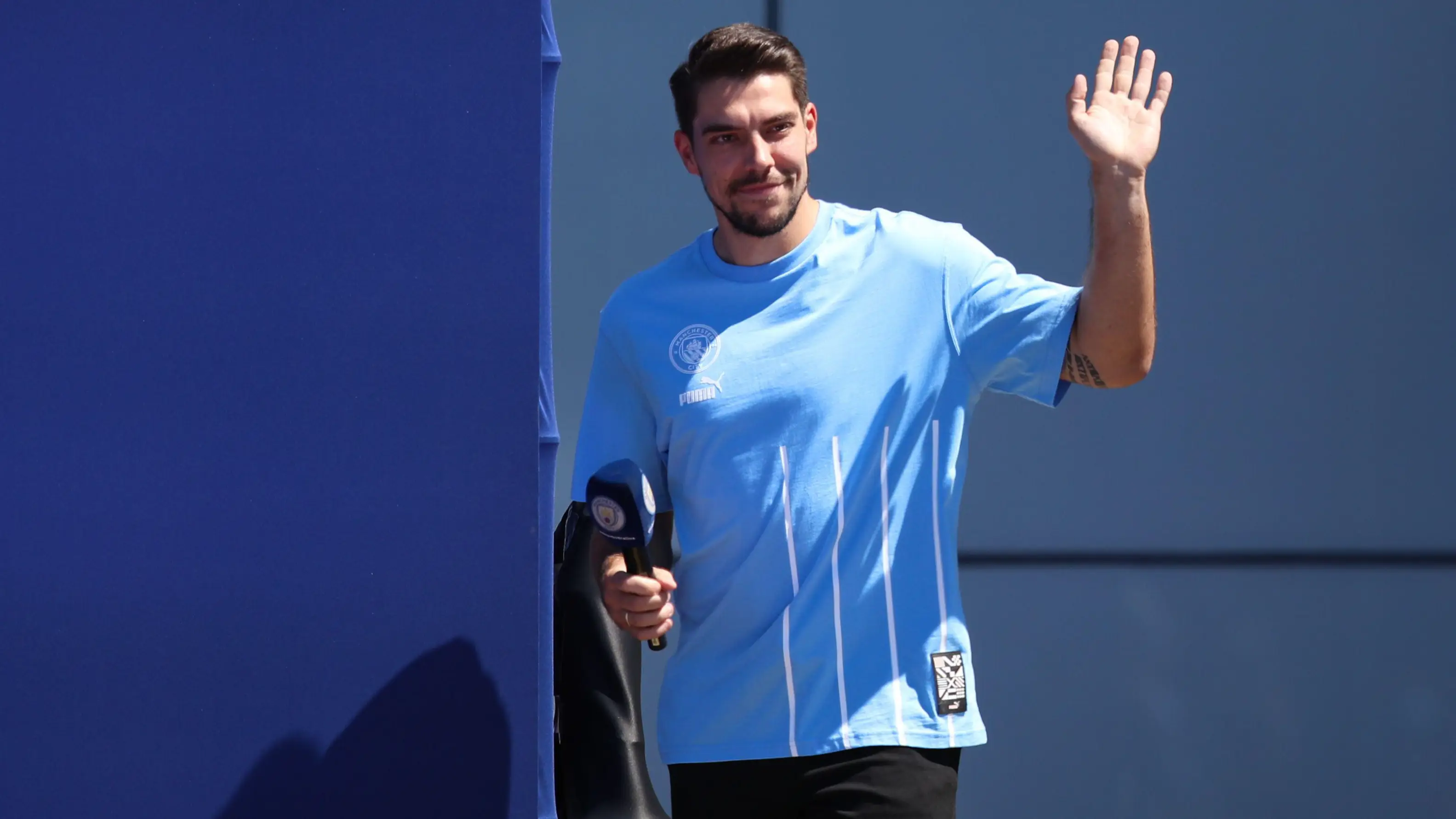 Stefan Ortega joins Manchester City fans for an unveiling event.