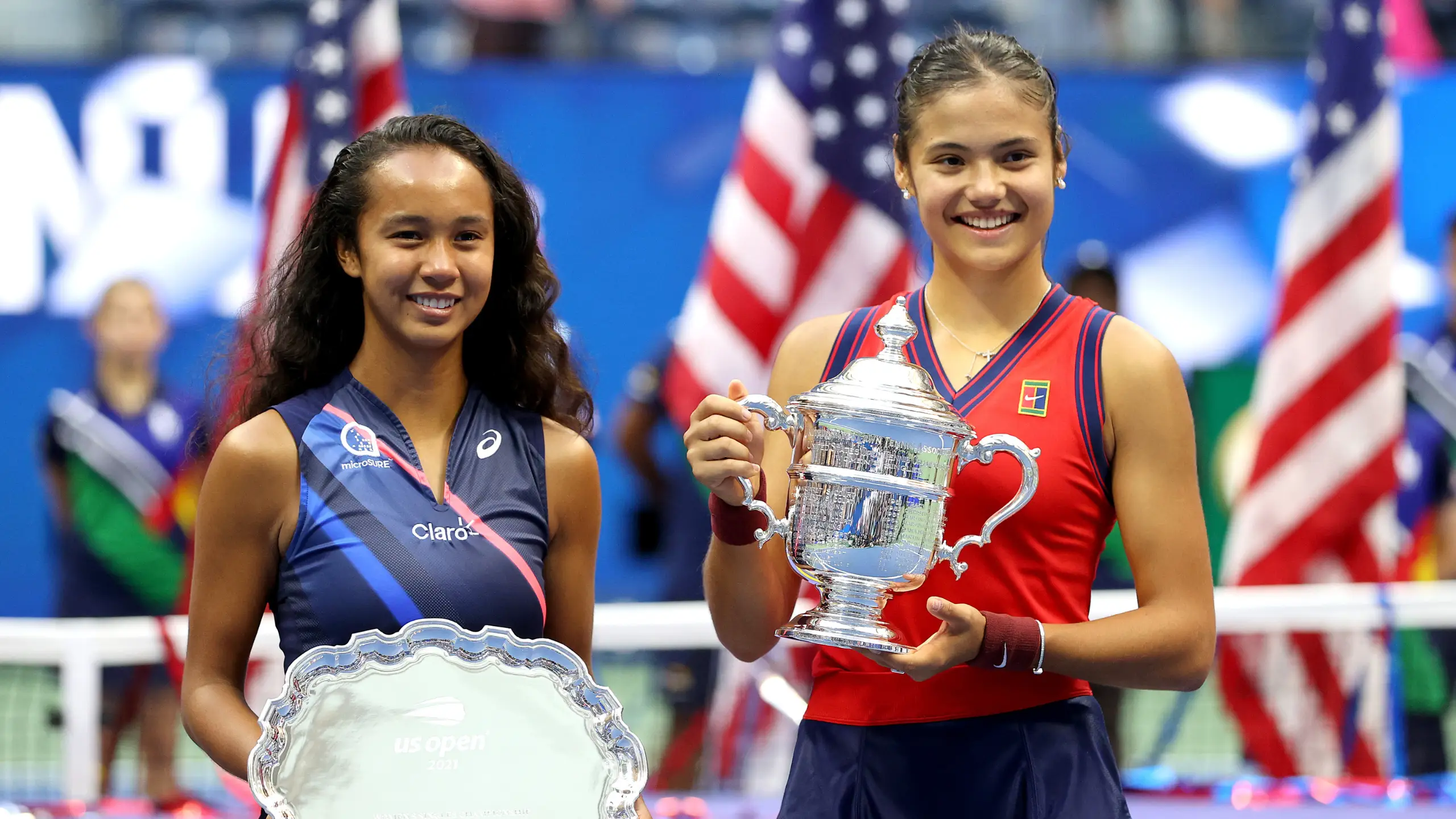 Tennis star tells fans to DM her on Instagram if they want to take her on a date before tournament starts as she 'hates dating apps'