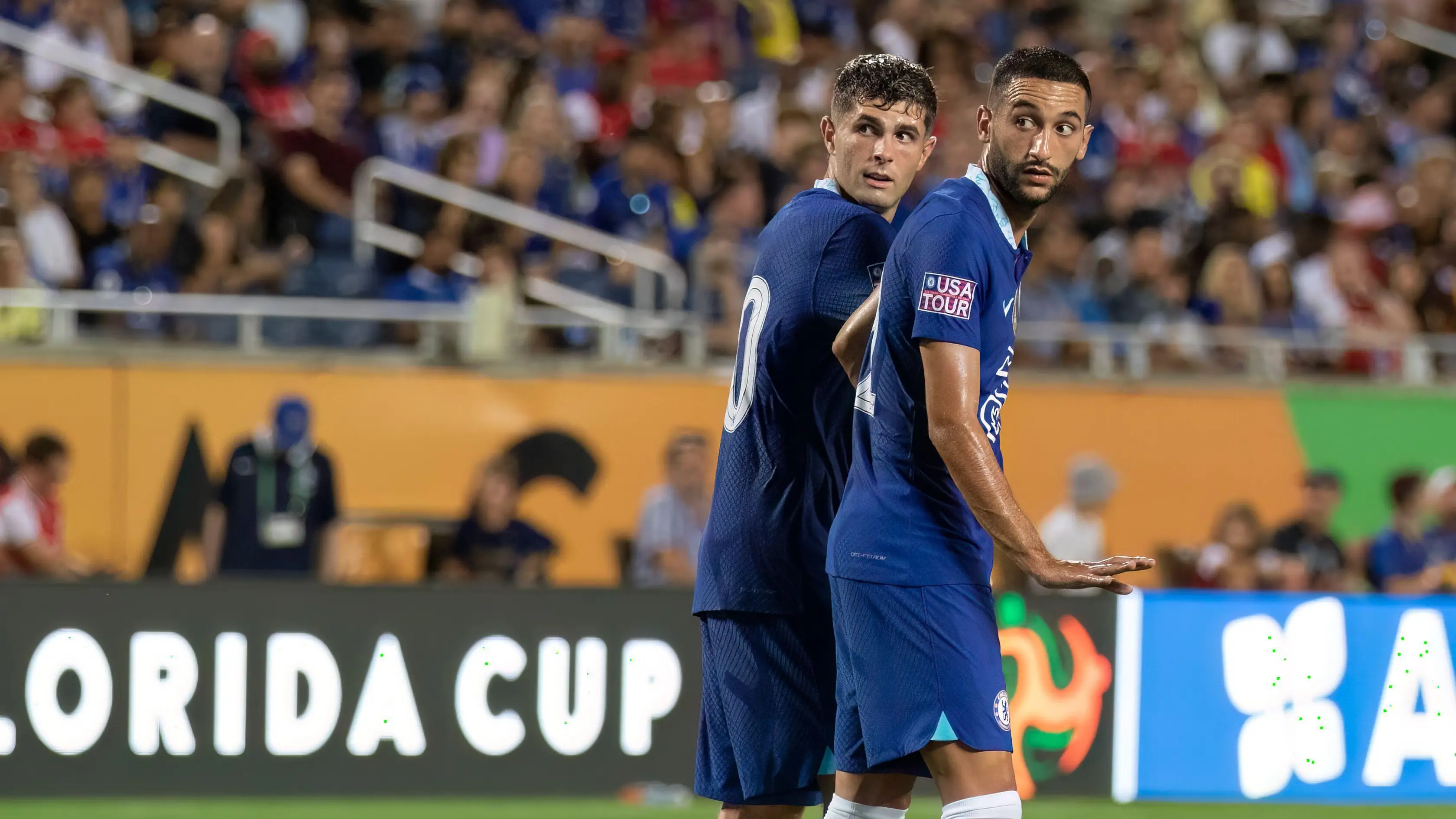 Chelsea v Arsenal Christian Pulisic (10 Chelsea) and Hakim Ziyech (22 Chelsea) prepare for a free kick during the FC Series game between Chelsea and Arsenal. (Alamy)
