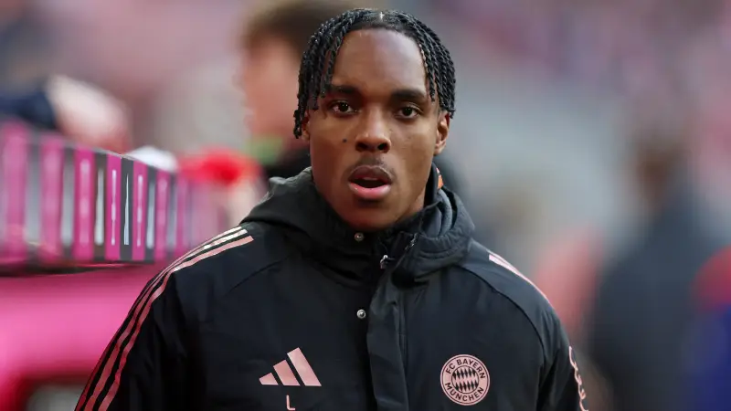 Mathys Tel agrees to join Premier League club as Fabrizio Romano drops bombshell with hours left in window