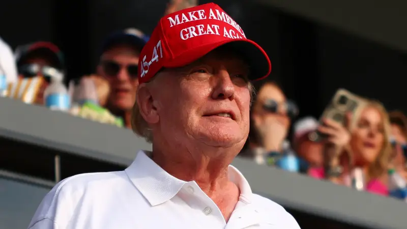 Donald Trump 'gave bizarre reason' why he 'cheats' at golf after being called out by opponent on the course