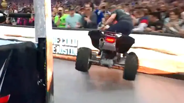 Stone Cold Steve Austin appears to 'injure' WWE fans in horrifying moment during WrestleMania 41