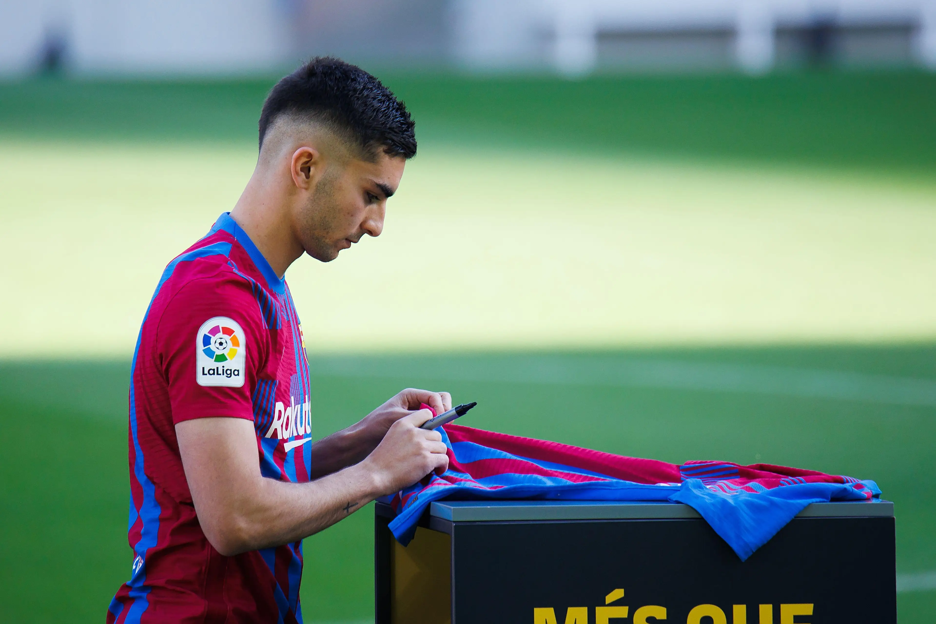 Torres was only registered as a Barcelona player on Monday (Image: Alamy)