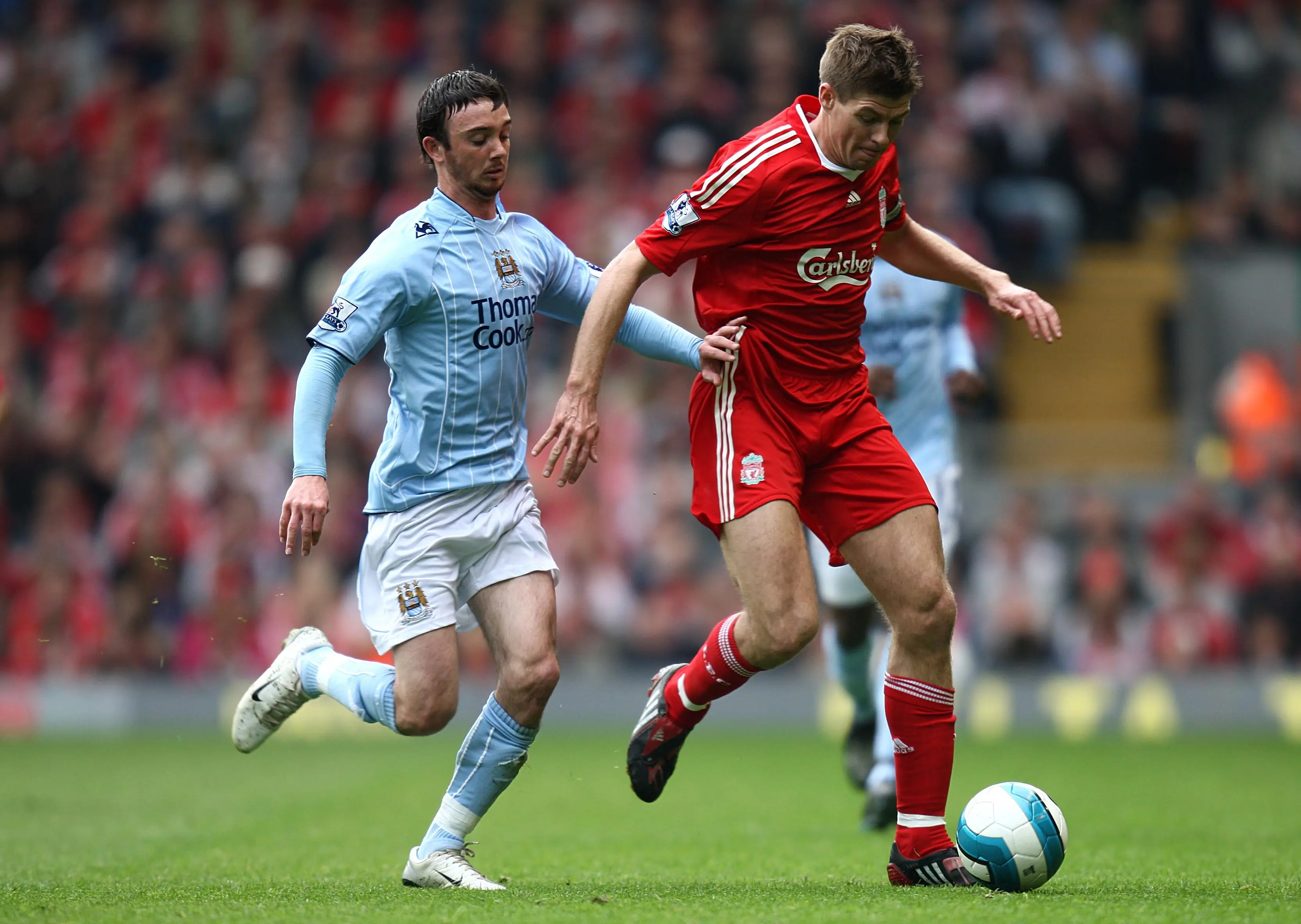 Ireland vs Gerrard. Image: Alamy