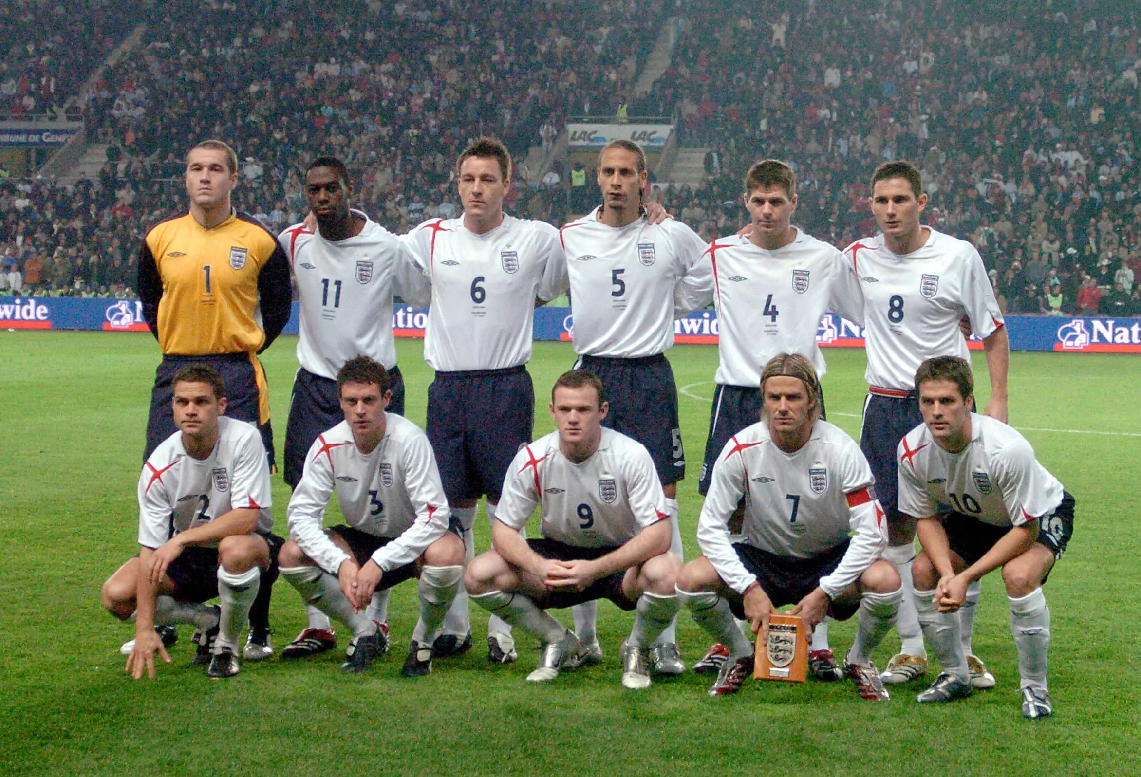 Steven Gerrard and Frank Lampard line up for England against Argentina. Image: Getty 