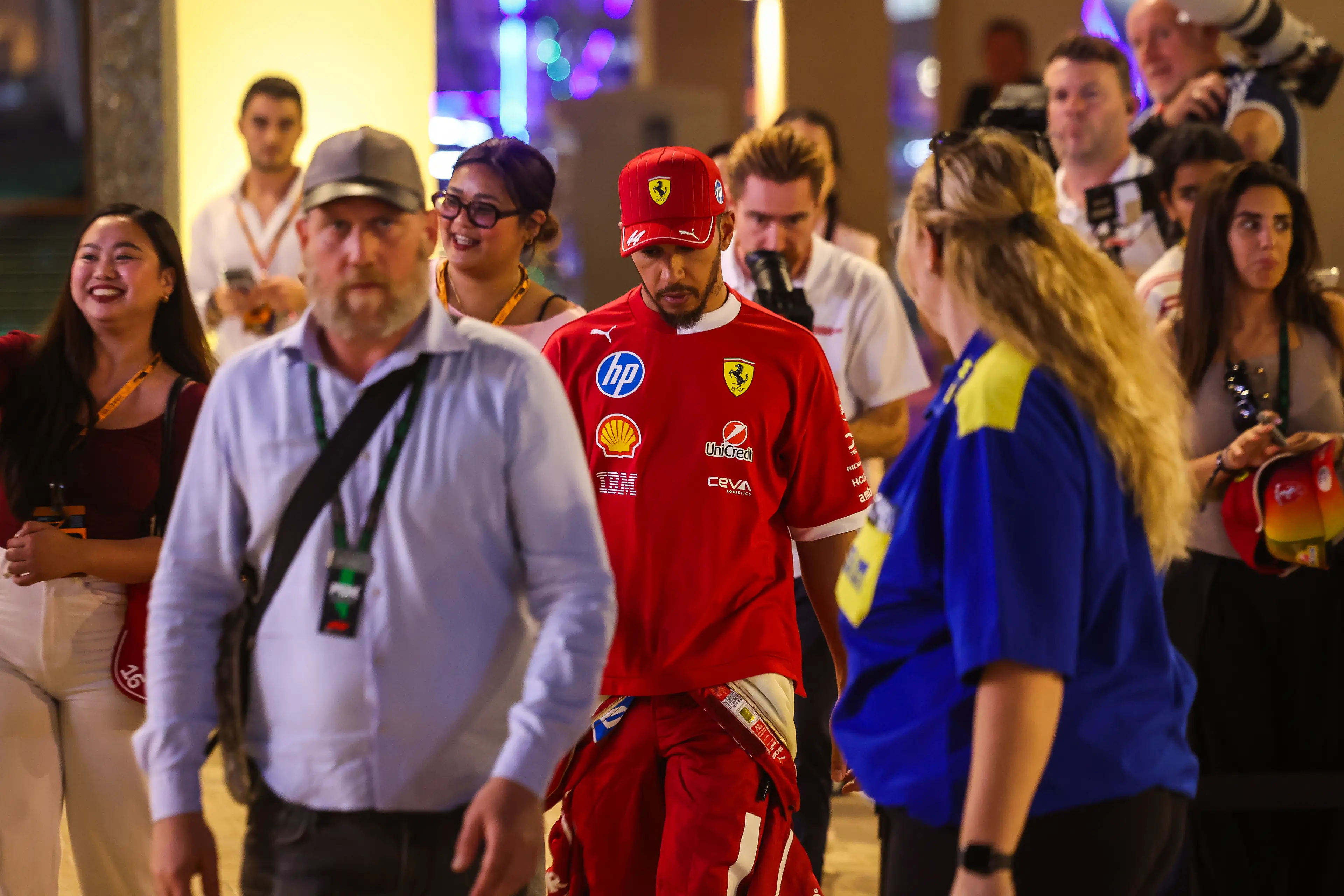Lewis Hamilton cuts a dejected figure at the Abu Dhabi Grand Prix. Image: Getty 