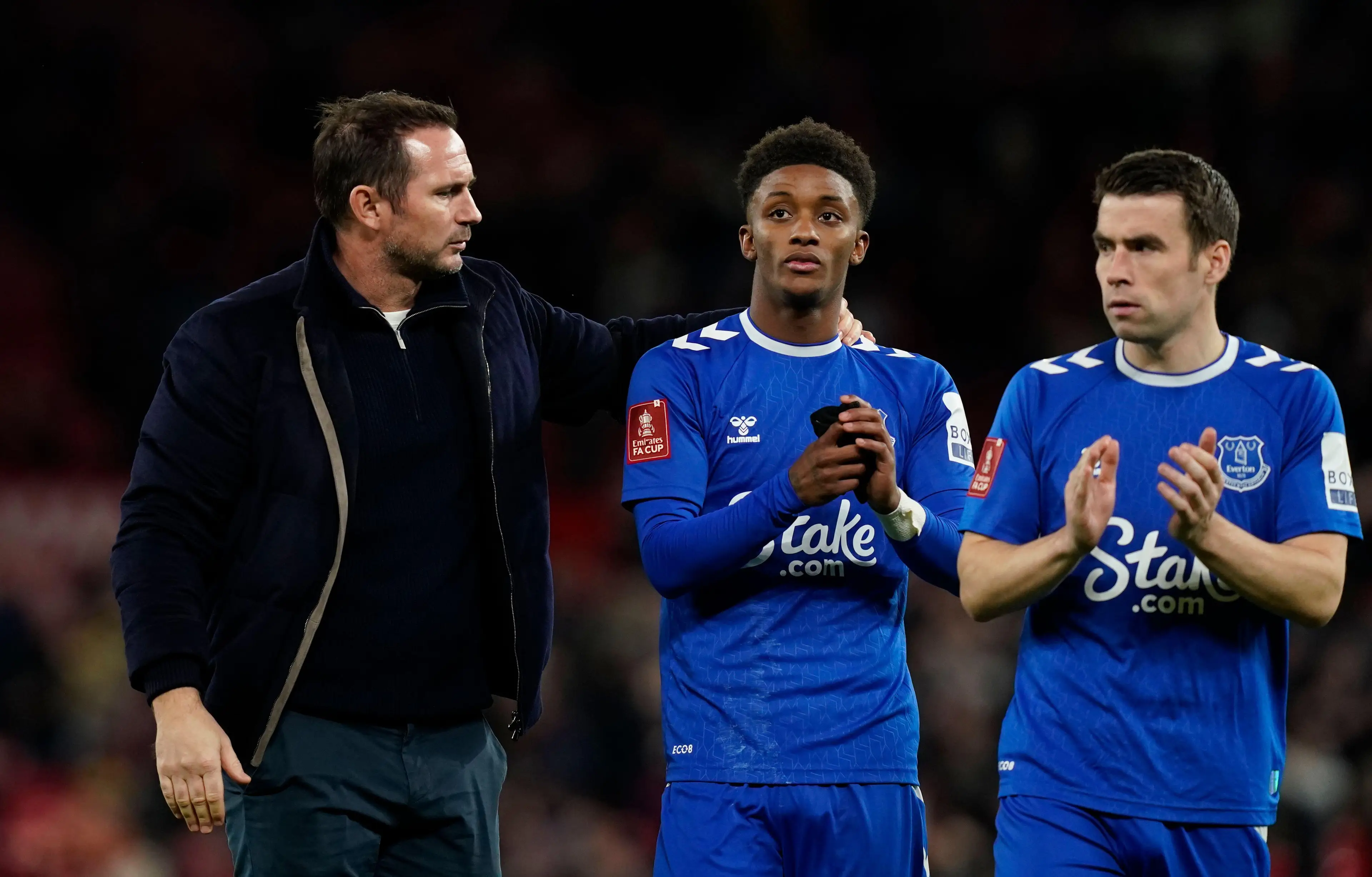 Lampard consoles his players after the defeat to Southampton. Image: Alamy