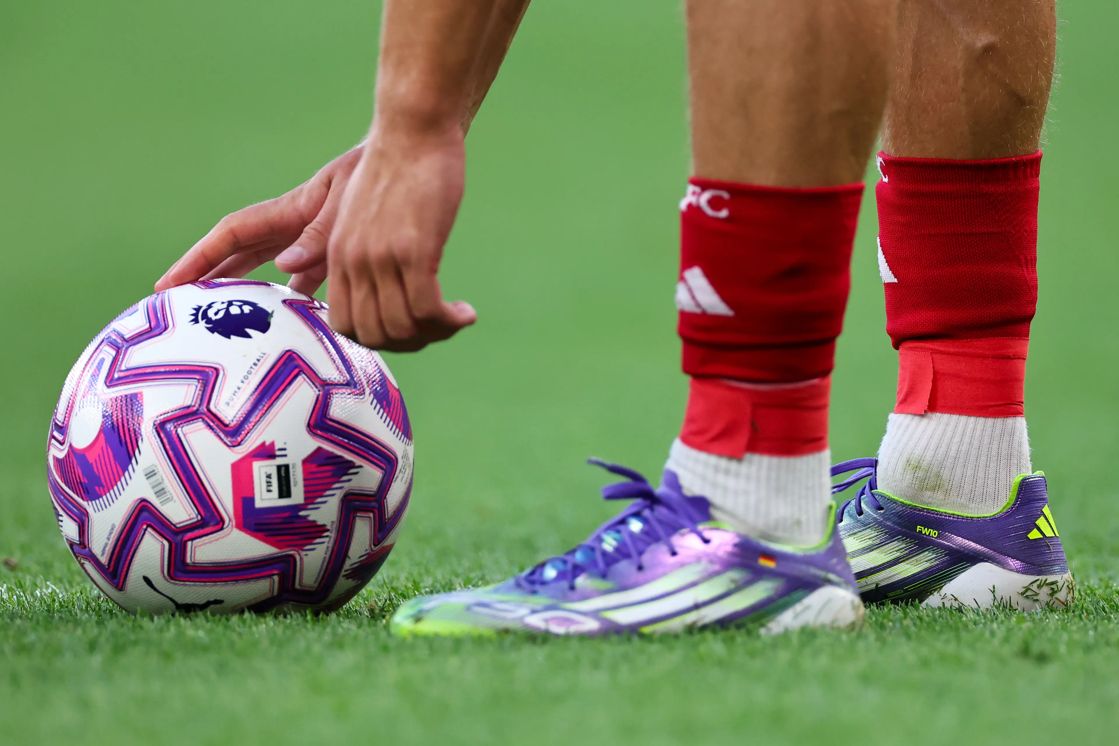 Goalkeepers are not keen on the Premier League ball. Image: Getty