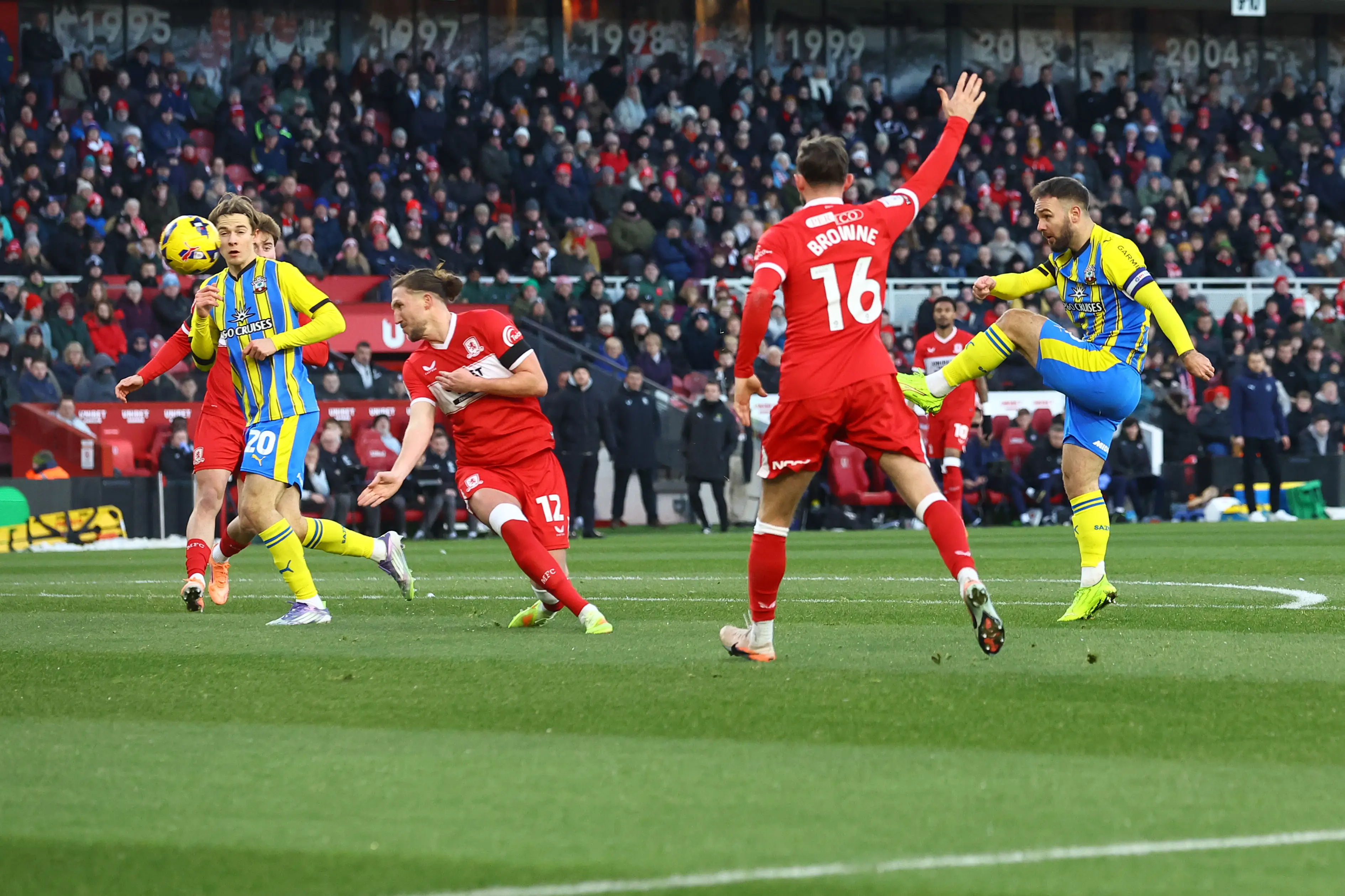 Adam Armstrong of Southampton shoots at goal during the Sky Bet Championship match between Middlesbrough and Southampton at Riverside Stadium (Getty Images)