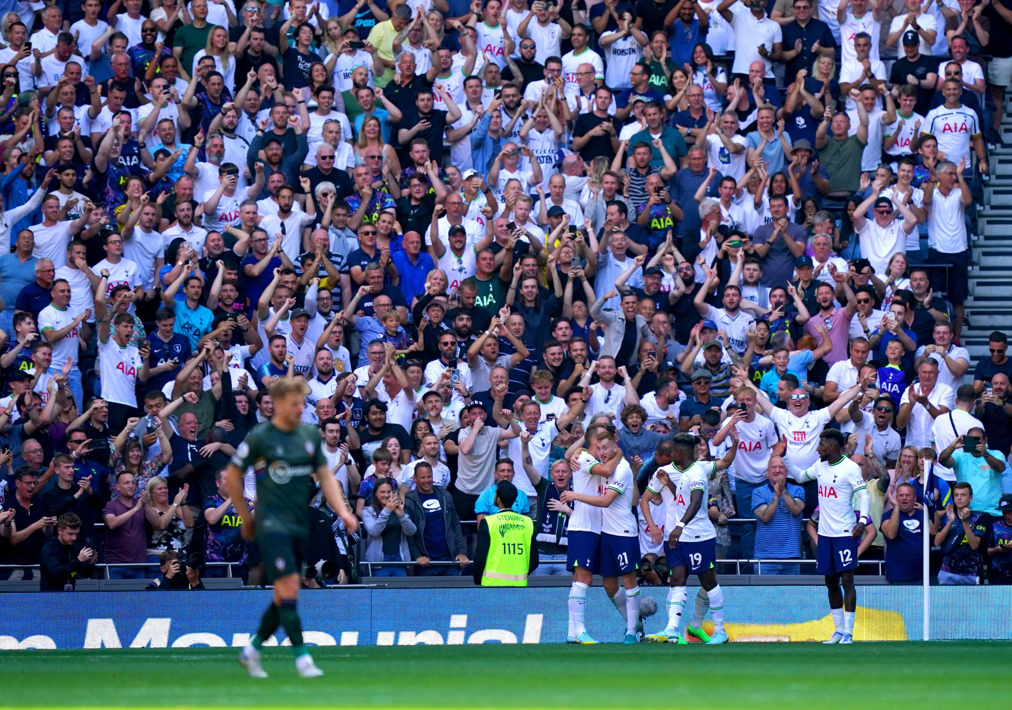 Tottenham Hotspur's Dejan Kulusevski celebrates with his team-mates after scoring their side's fourth goal of the game during the Premier League match vs Southampton. (Alamy)