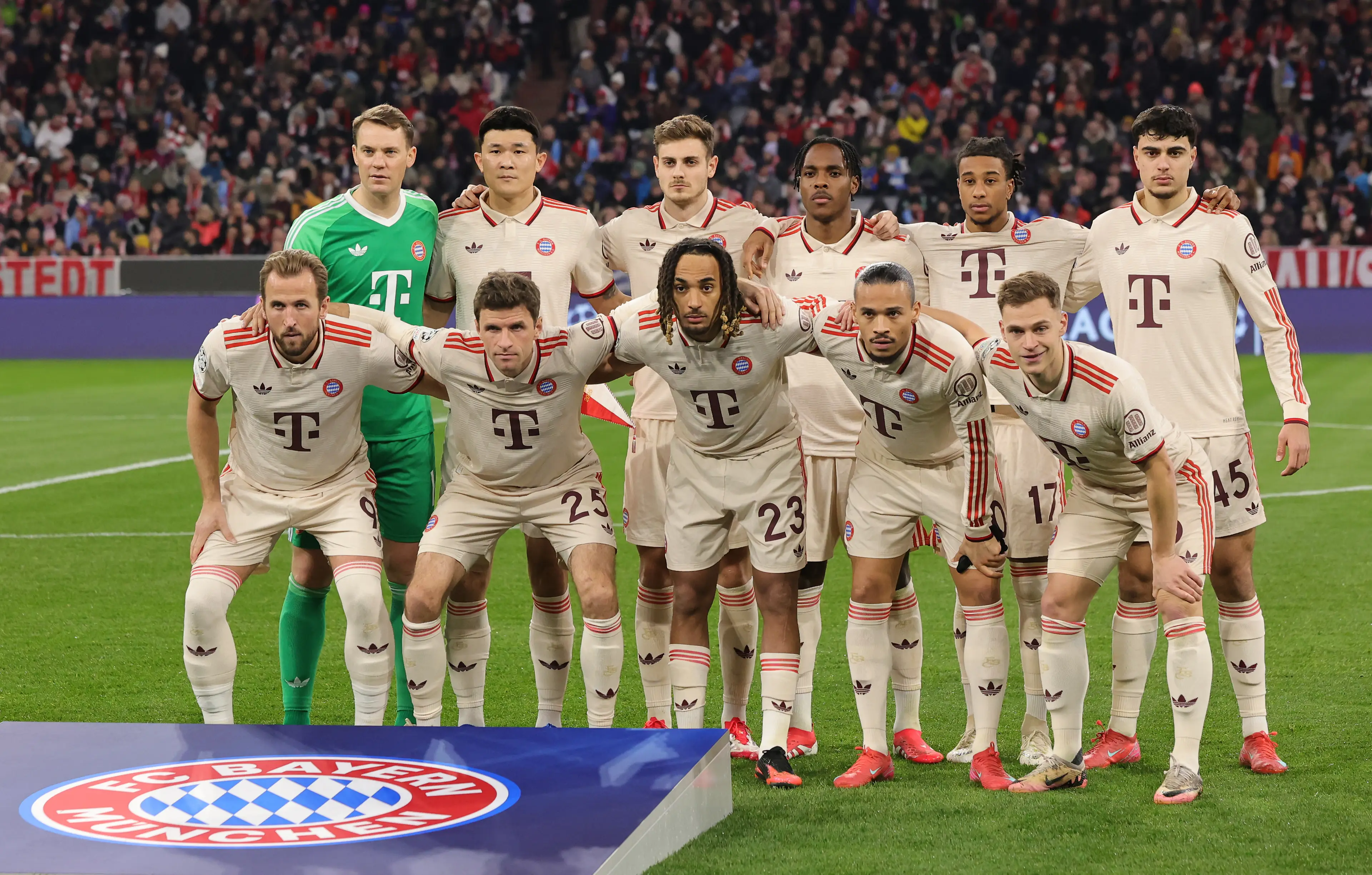 Bayern Munich wore their away kit when they took on Slovan Bratislava at home. Image: Getty