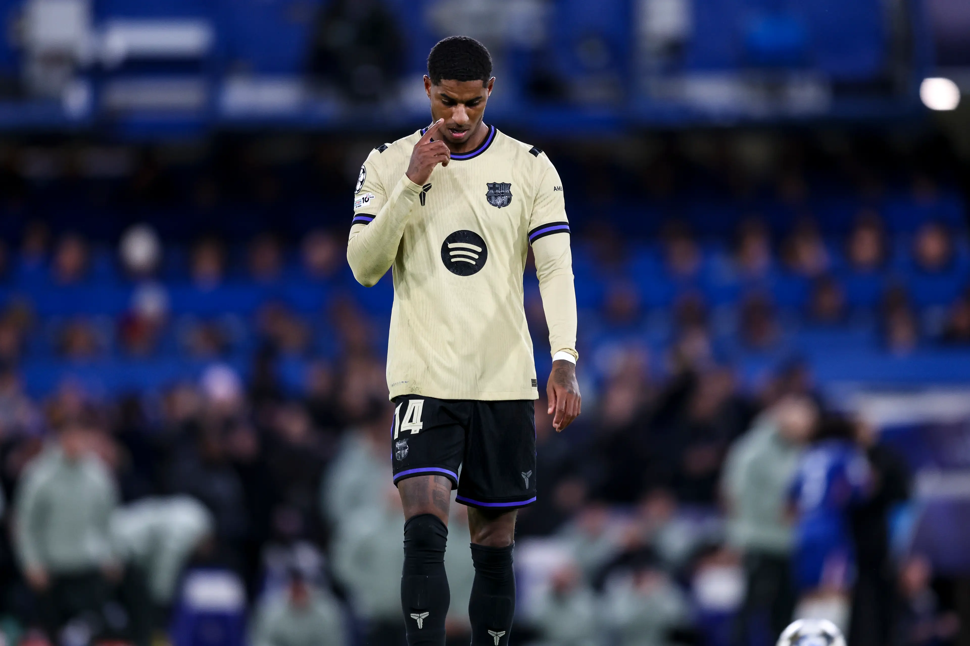 Marcus Rashford cuts a dejected figure against Chelsea. Image: Getty 