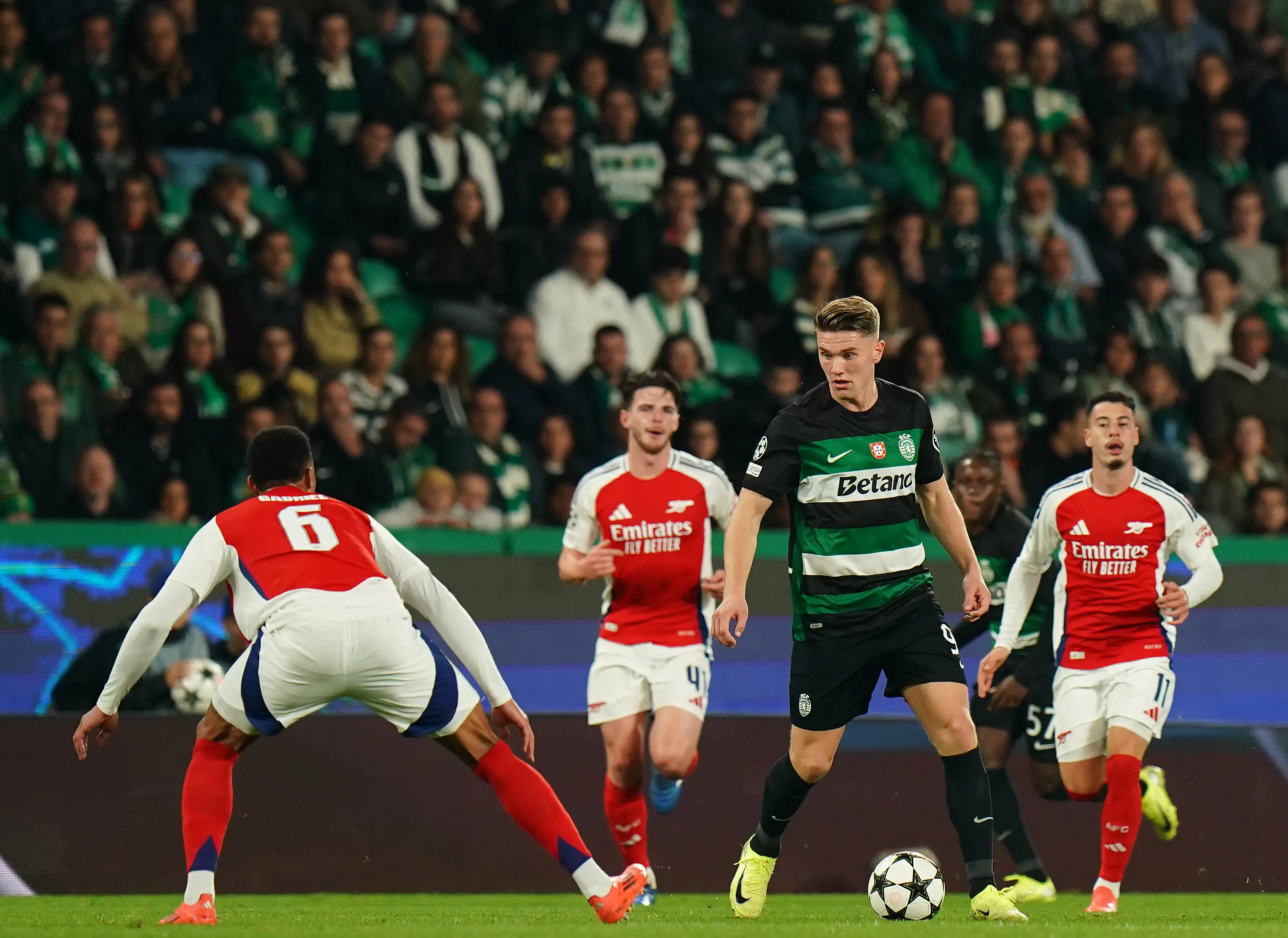 Arsenal could be saving around £5m on the Gyokeres deal. (Image: Getty)