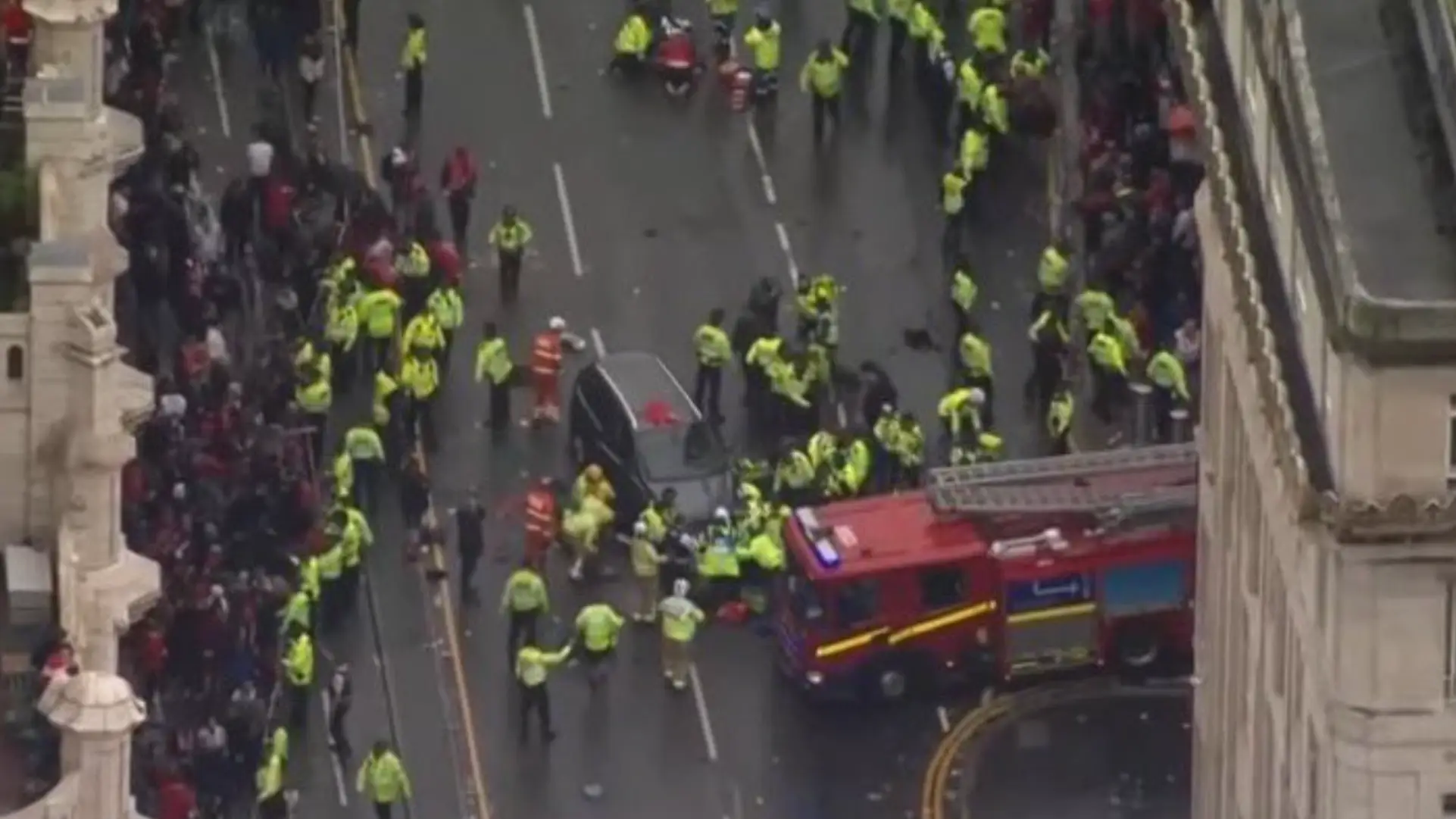 Police issue statement after major incident at Liverpool's Premier League title parade
