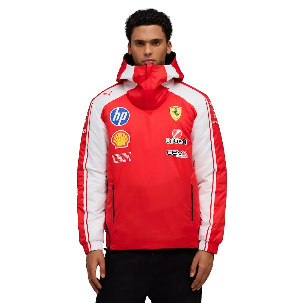Stay warm in unpredictable weather in the Scuderia Ferrari reversible jacket