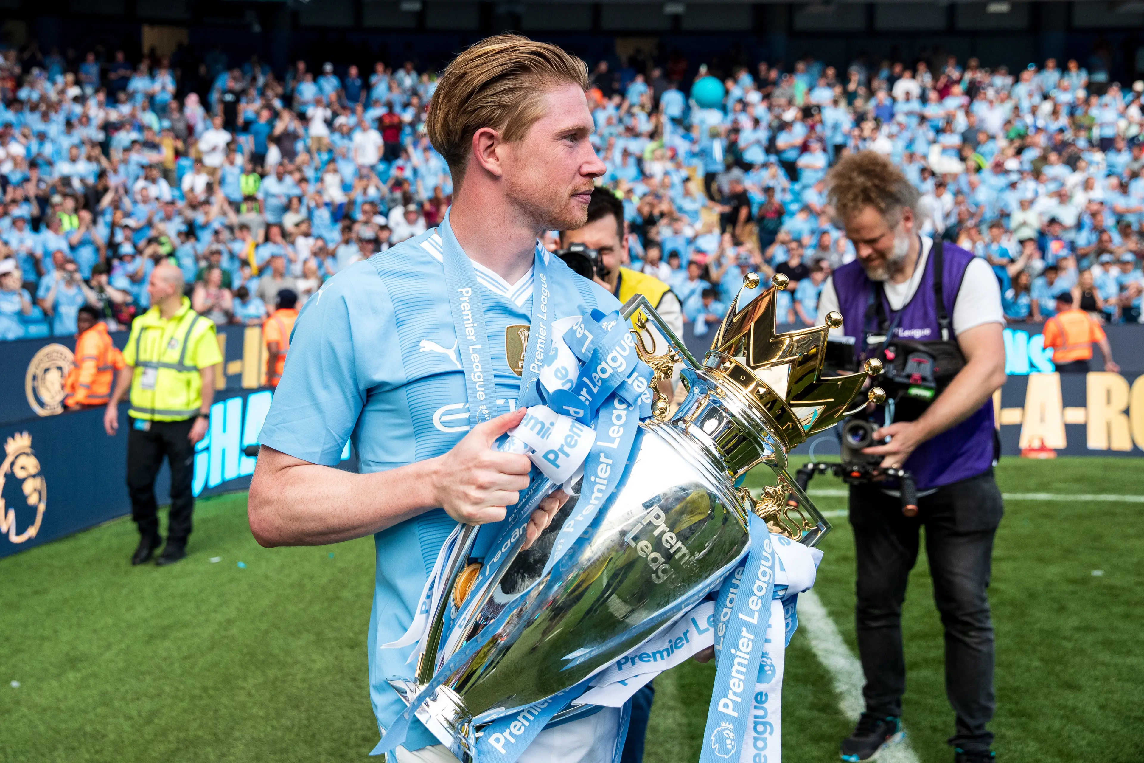 Kevin De Bruyne won 16 trophies at Manchester City. Image: Getty
