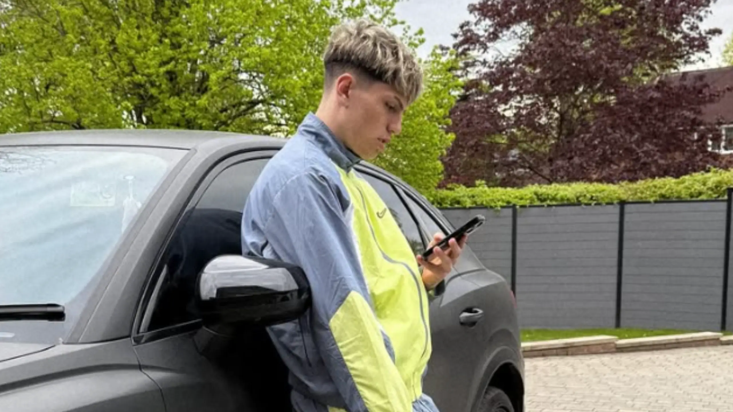 Instagram/@garnacho7