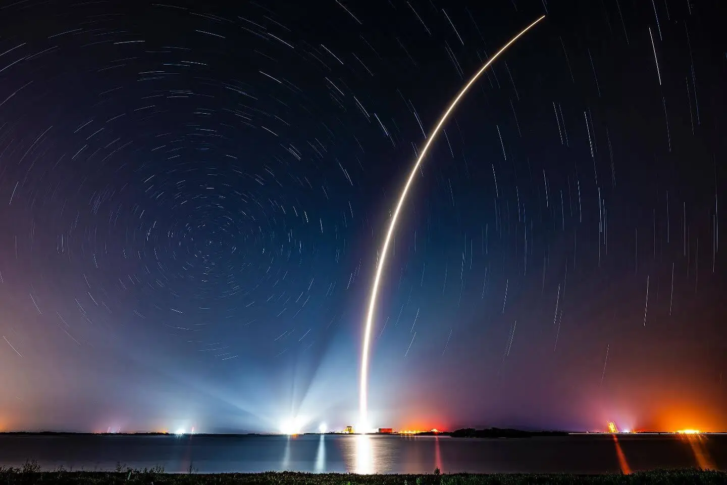 Hundreds of Starlink satellites are apparently falling every year (Instagram / SpaceX)