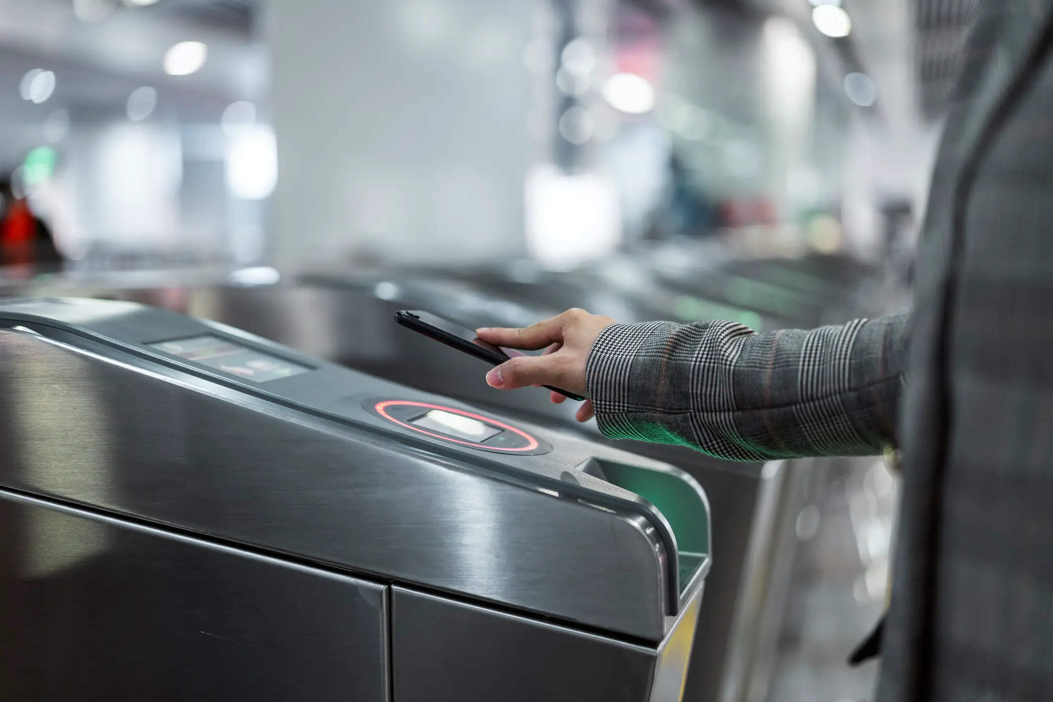 Some European tourists were held in immigration detention centres after landing in the US / Sammyvision / Getty