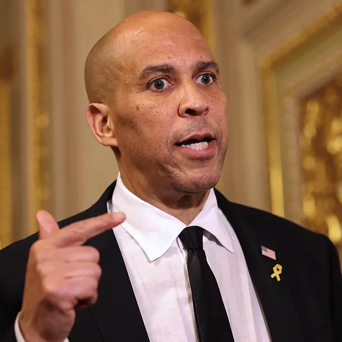 Senator drags Elon Musk in record-breaking 25-hour speech as he reveals how he managed ‘bathroom breaks’